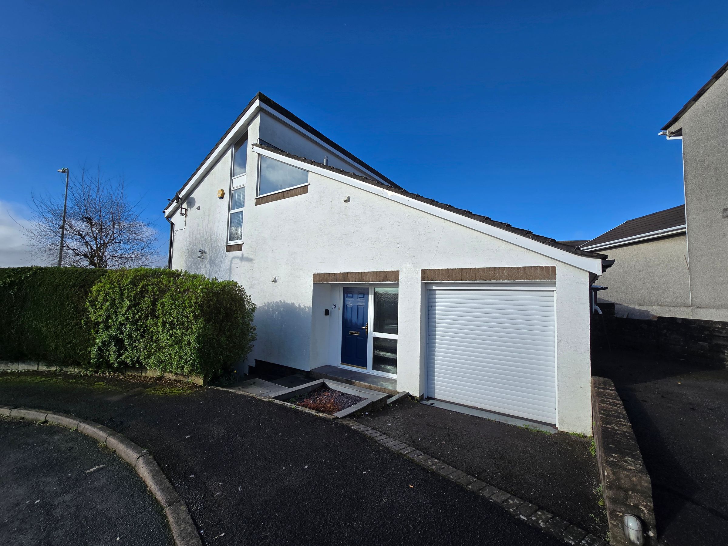 Ger-Y-Sedd, Brackla, CF31