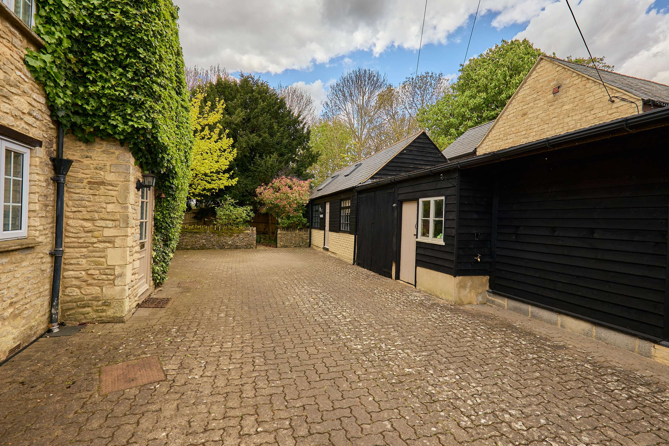 Driveway & Outbuilding