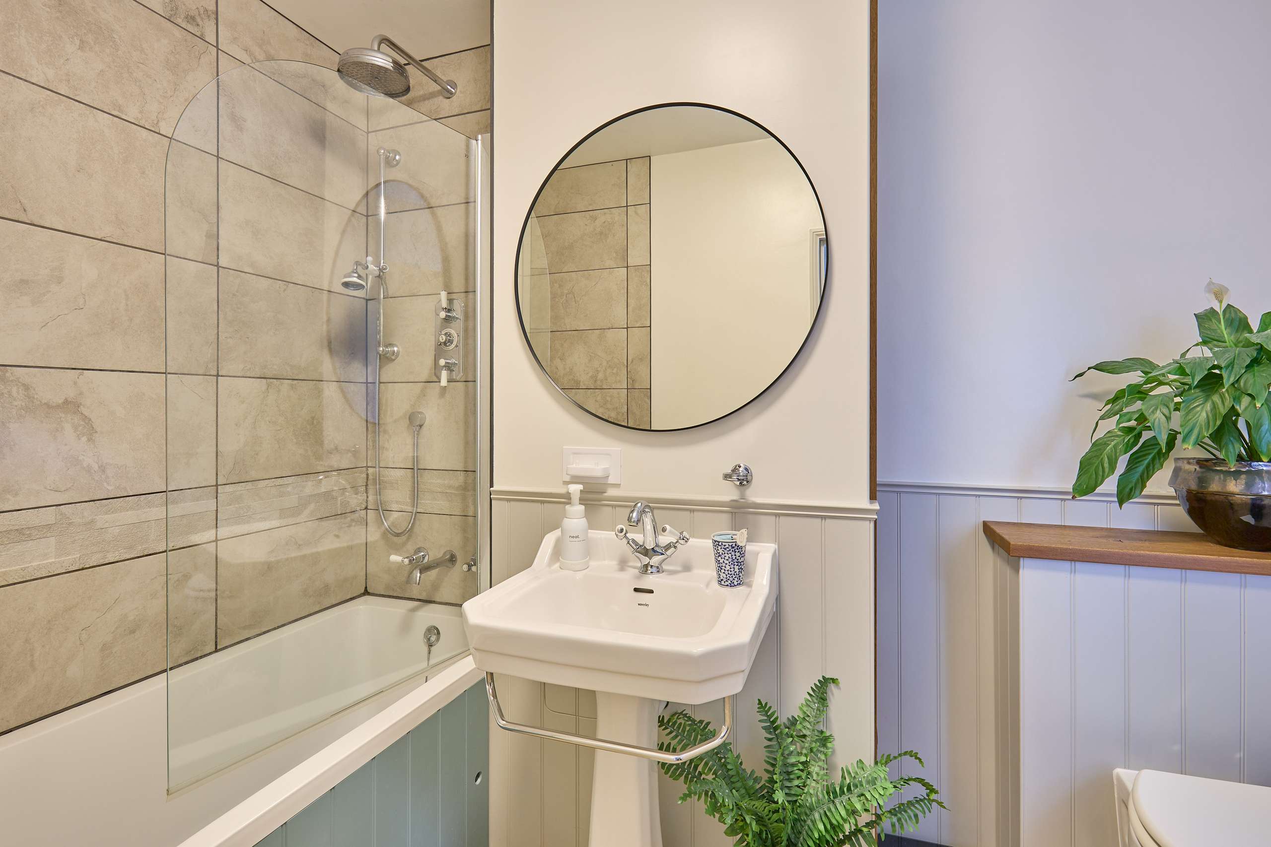 First Floor Bathroom