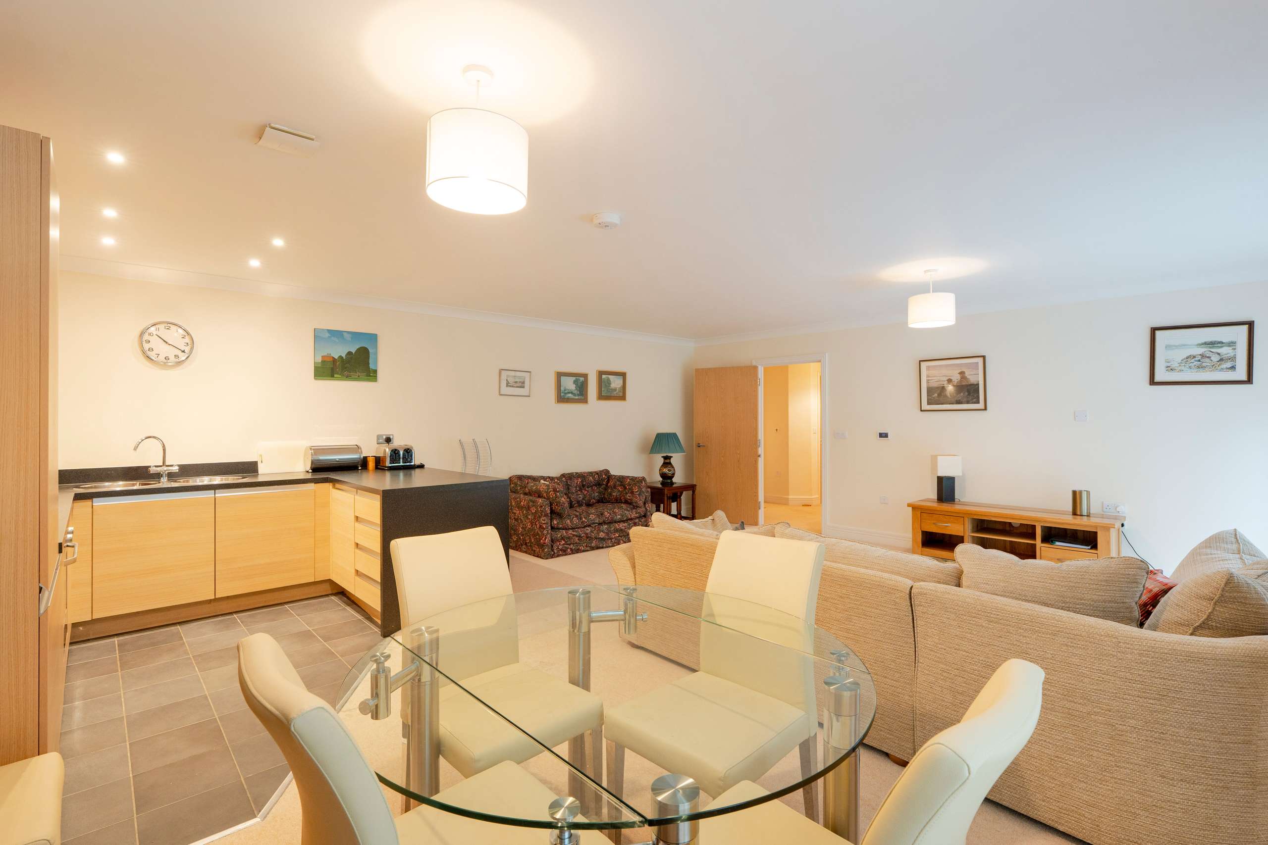 Reception/Dining Area