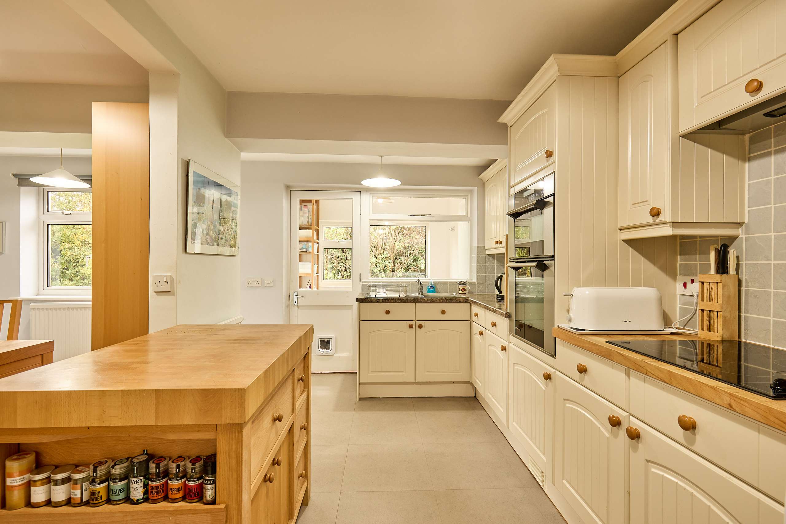 Kitchen/Breakfsat/Dining Room