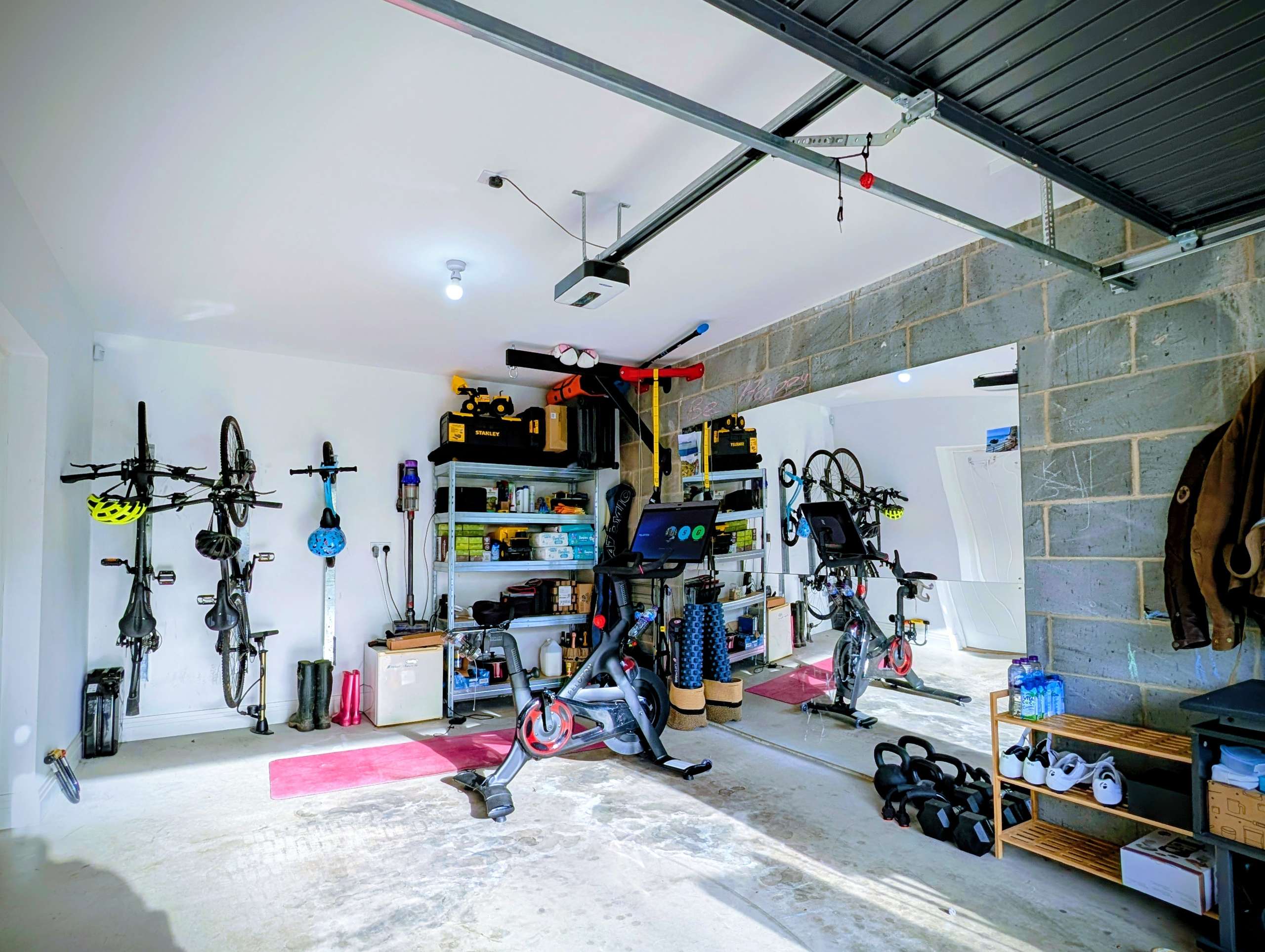 Garage/Gym