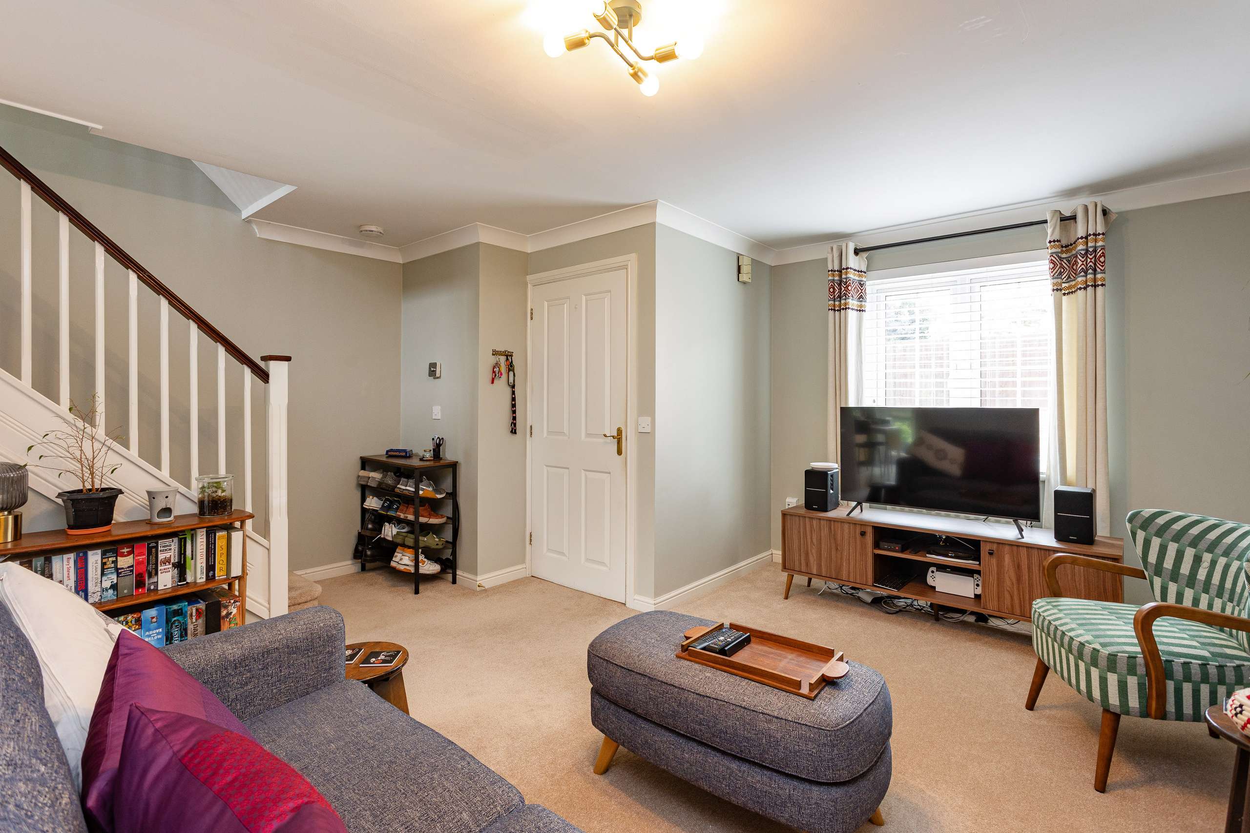 Lounge/Dining Room