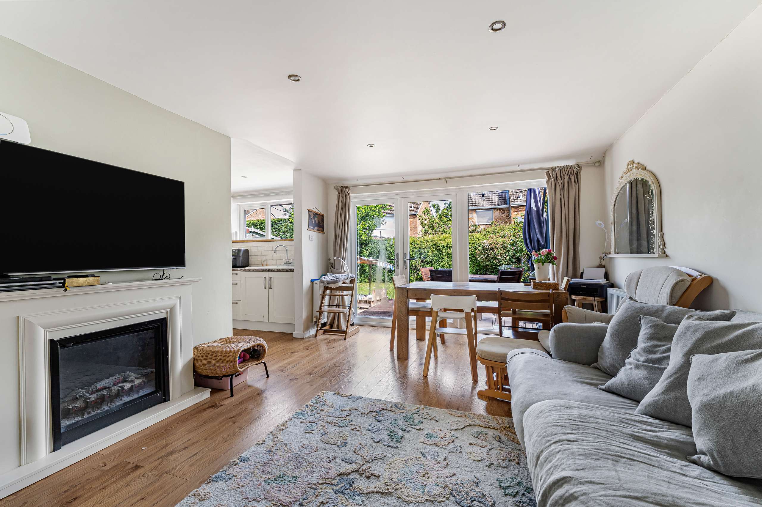 Sitting/Dining Room