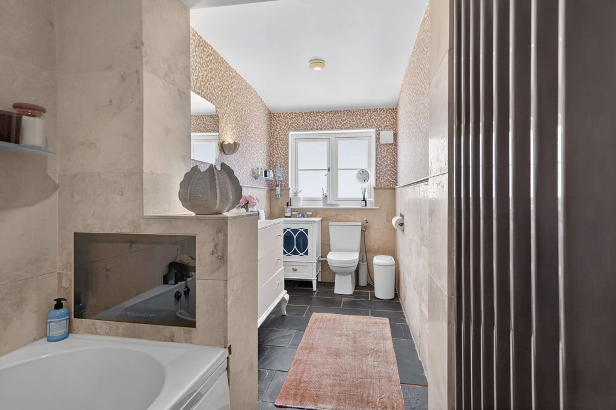 Peartree Bathroom
