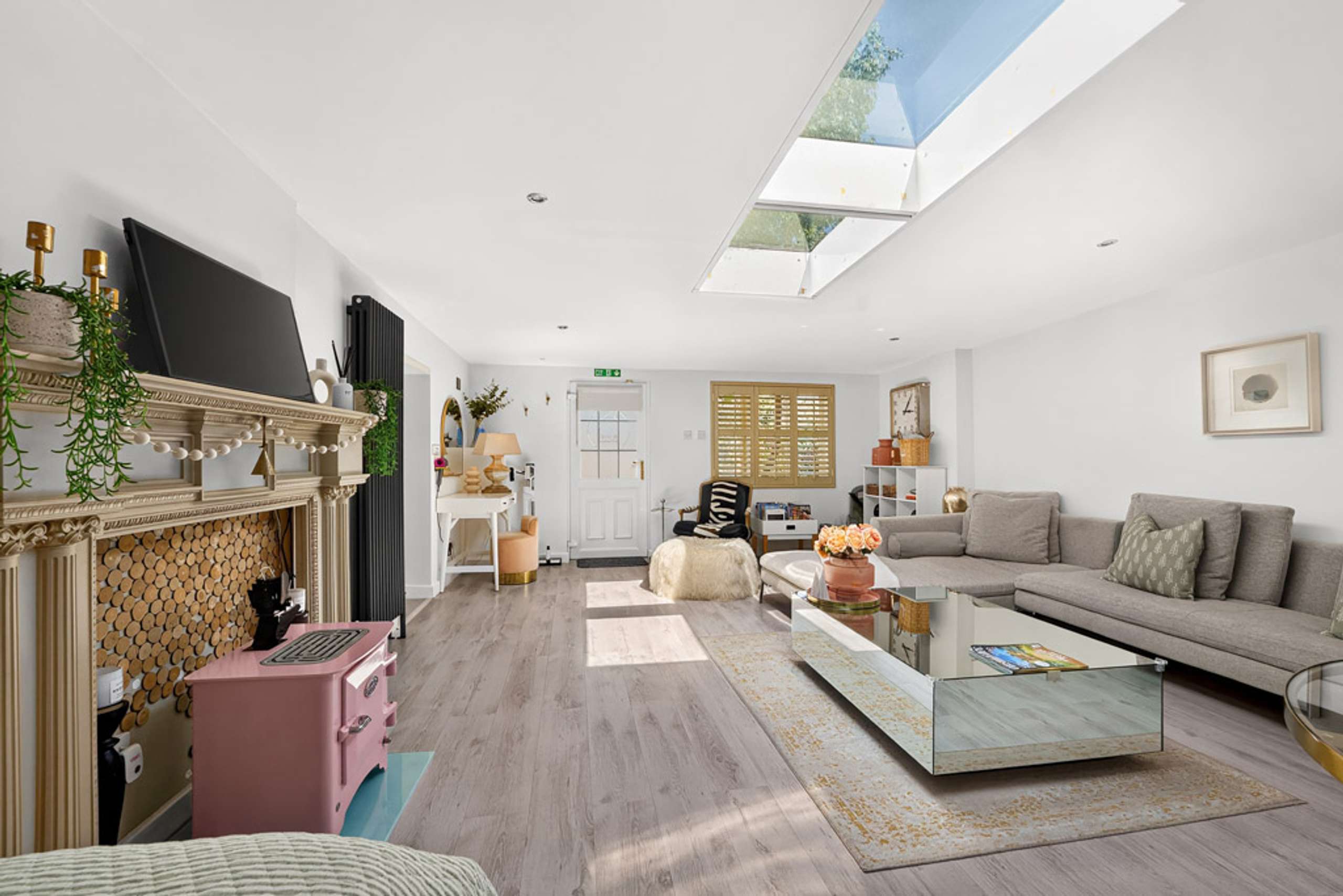 The Lodge - Annexe Living Area