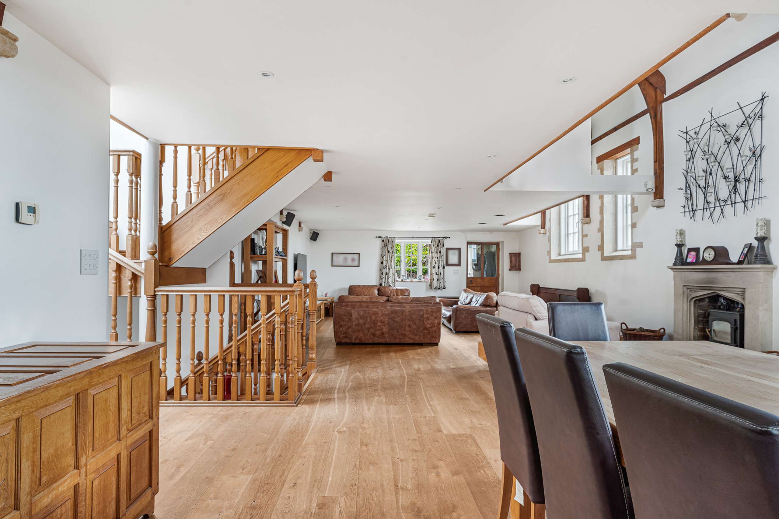 Ground Floor Dining/Sitting Area