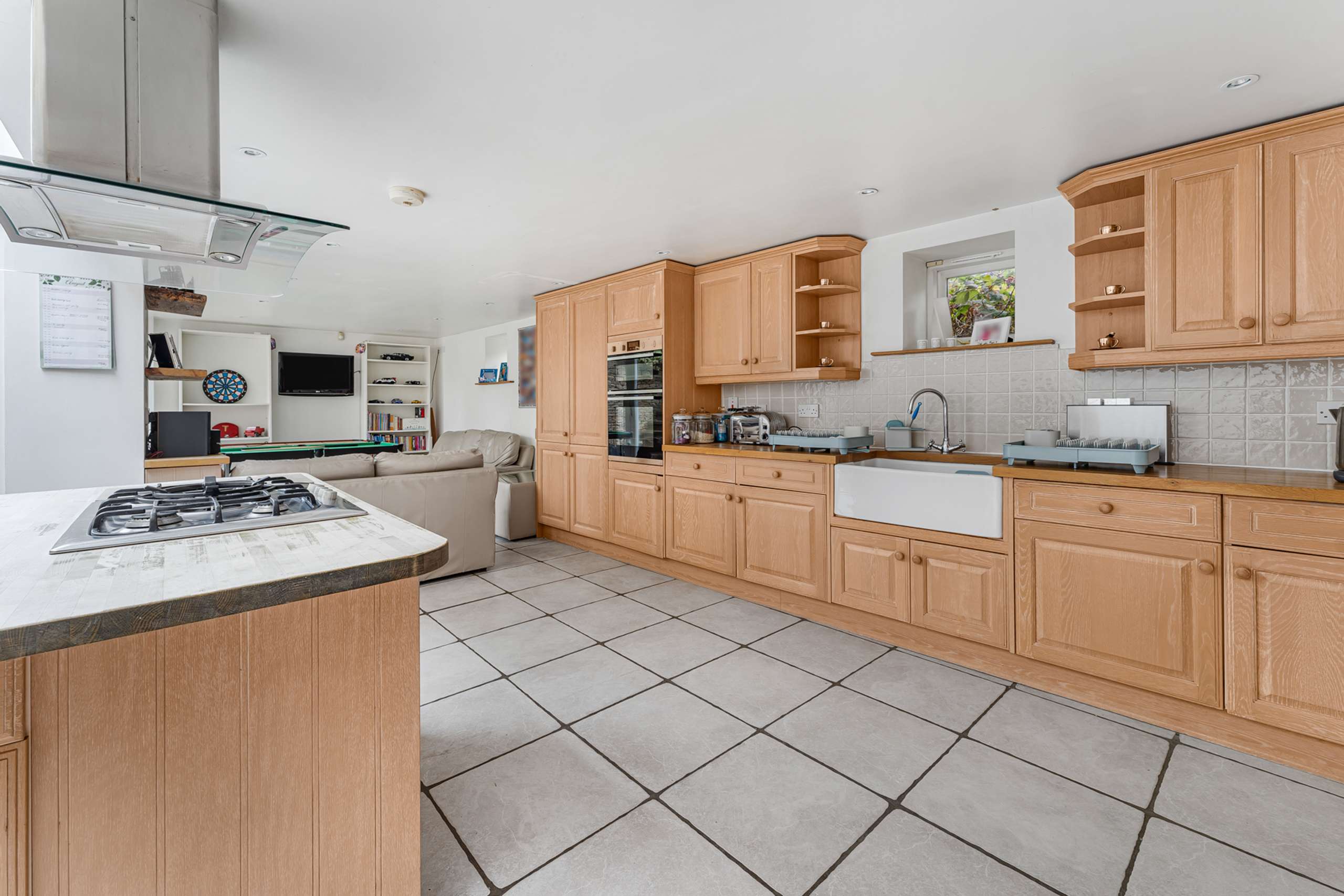 Lower Ground Floor Kitchen/Breakfast/Family Room