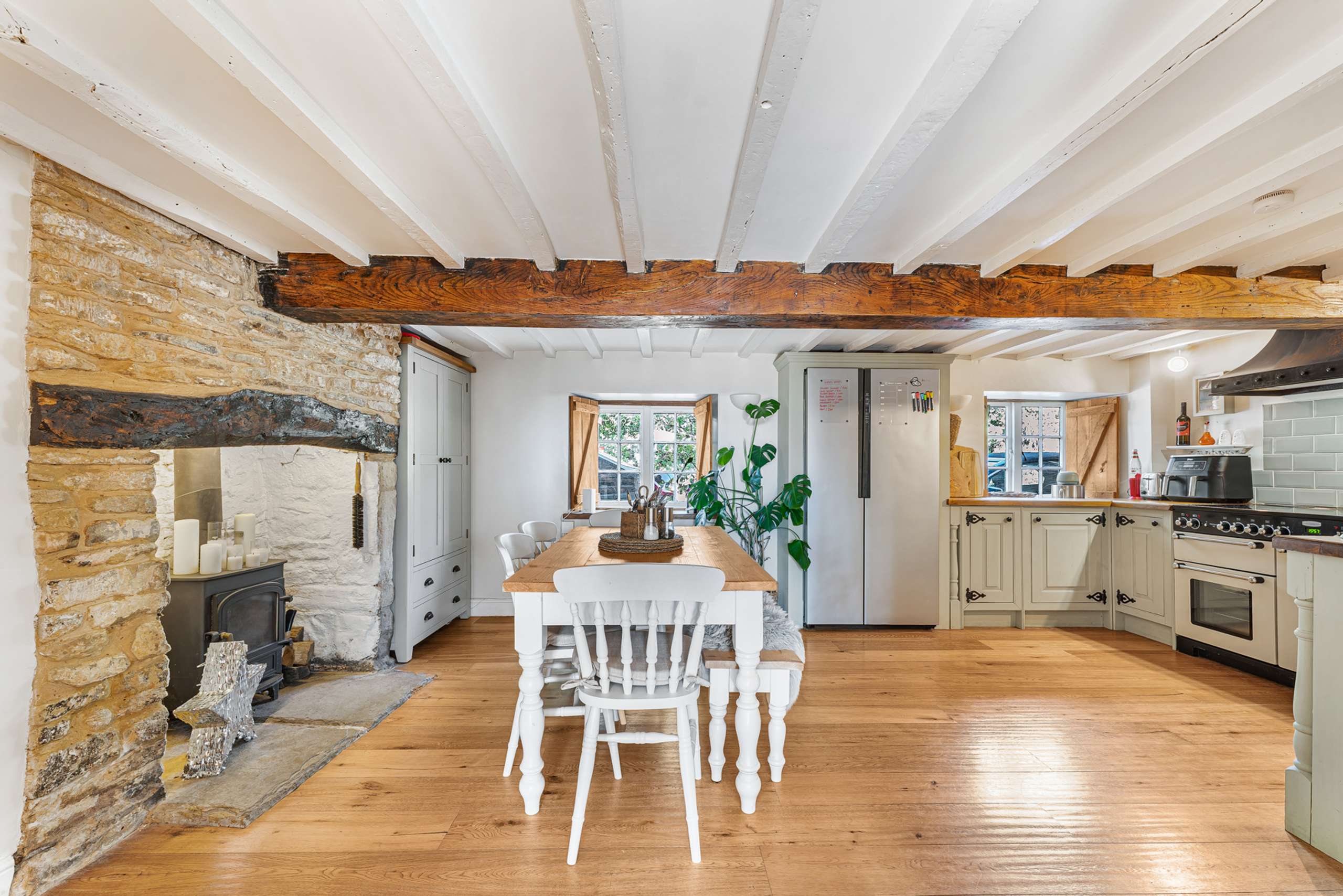 Dining/Kitchen