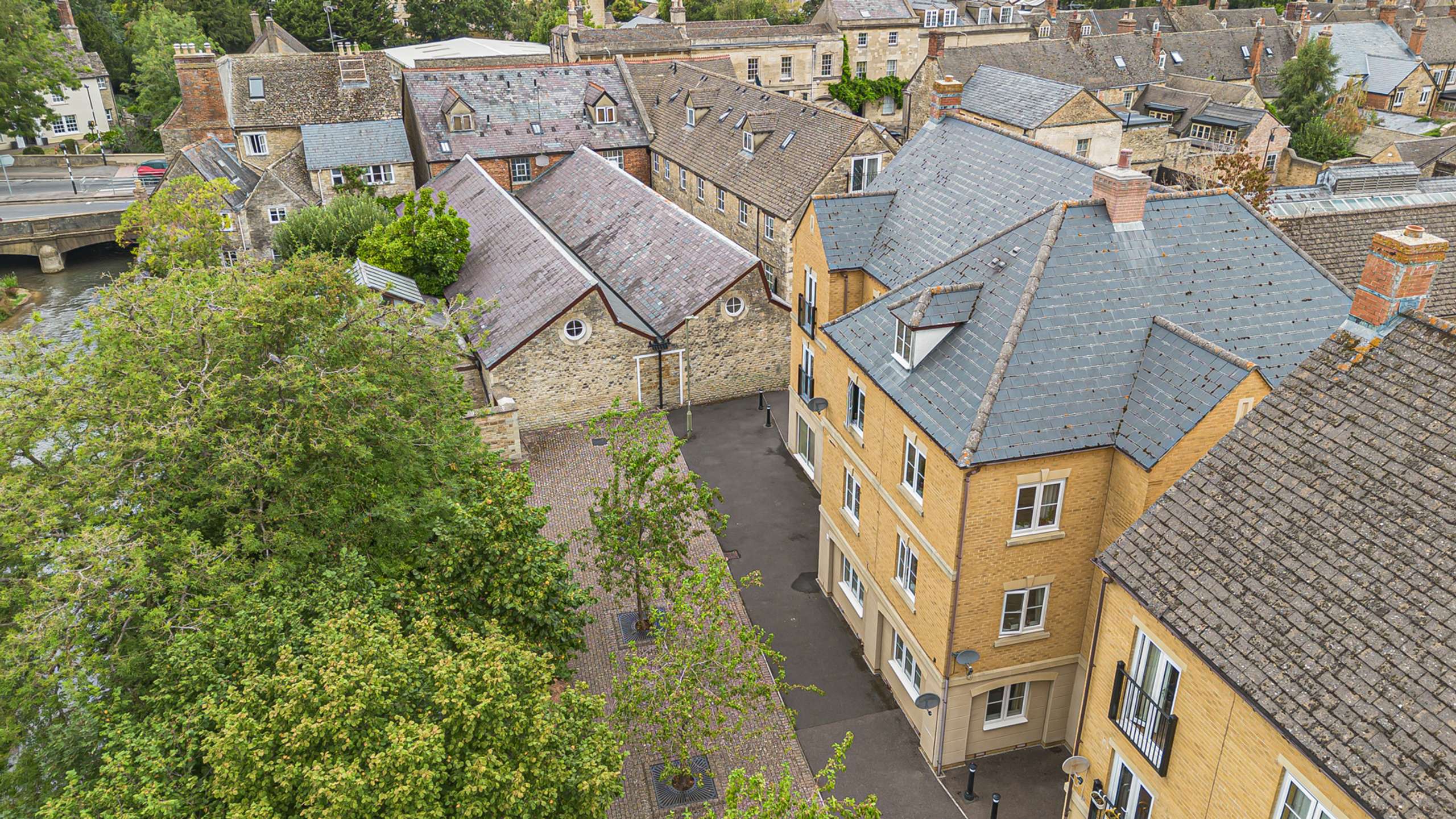 Weavers Bridge House