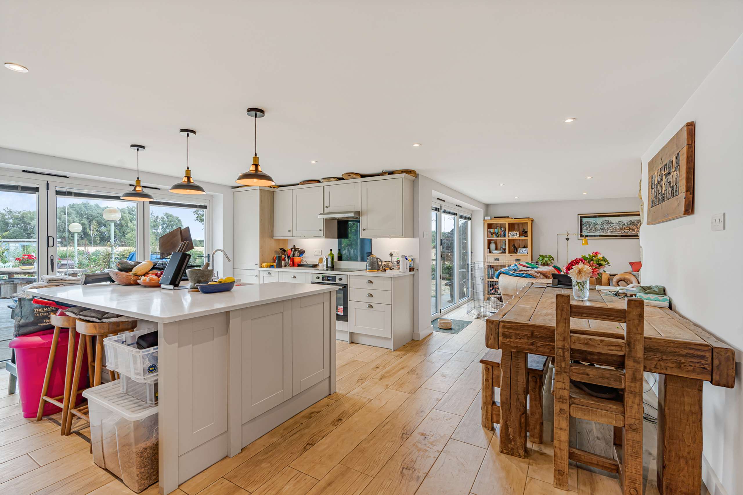 Kitchen/Breakfast/Dining