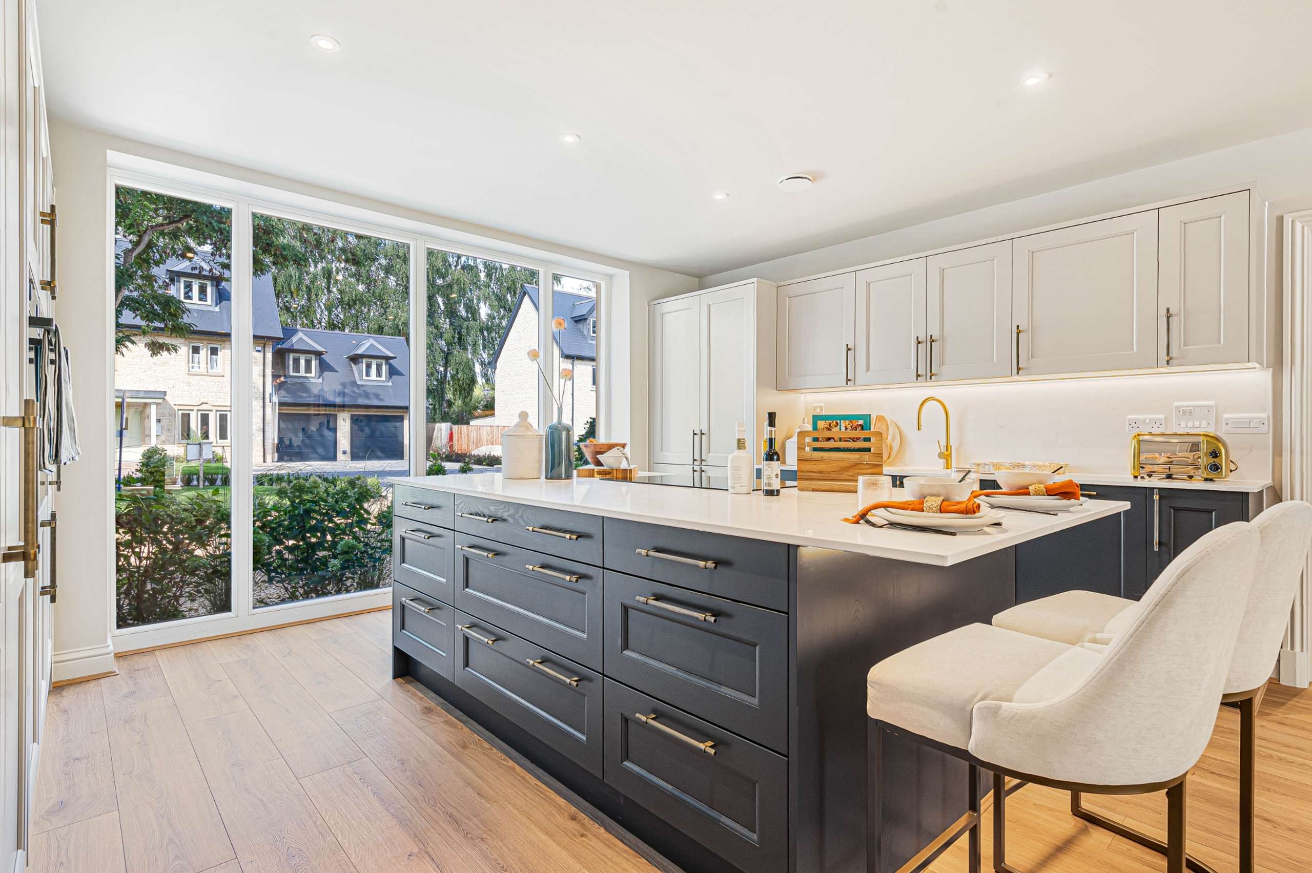 Kitchen/Breakfast Area