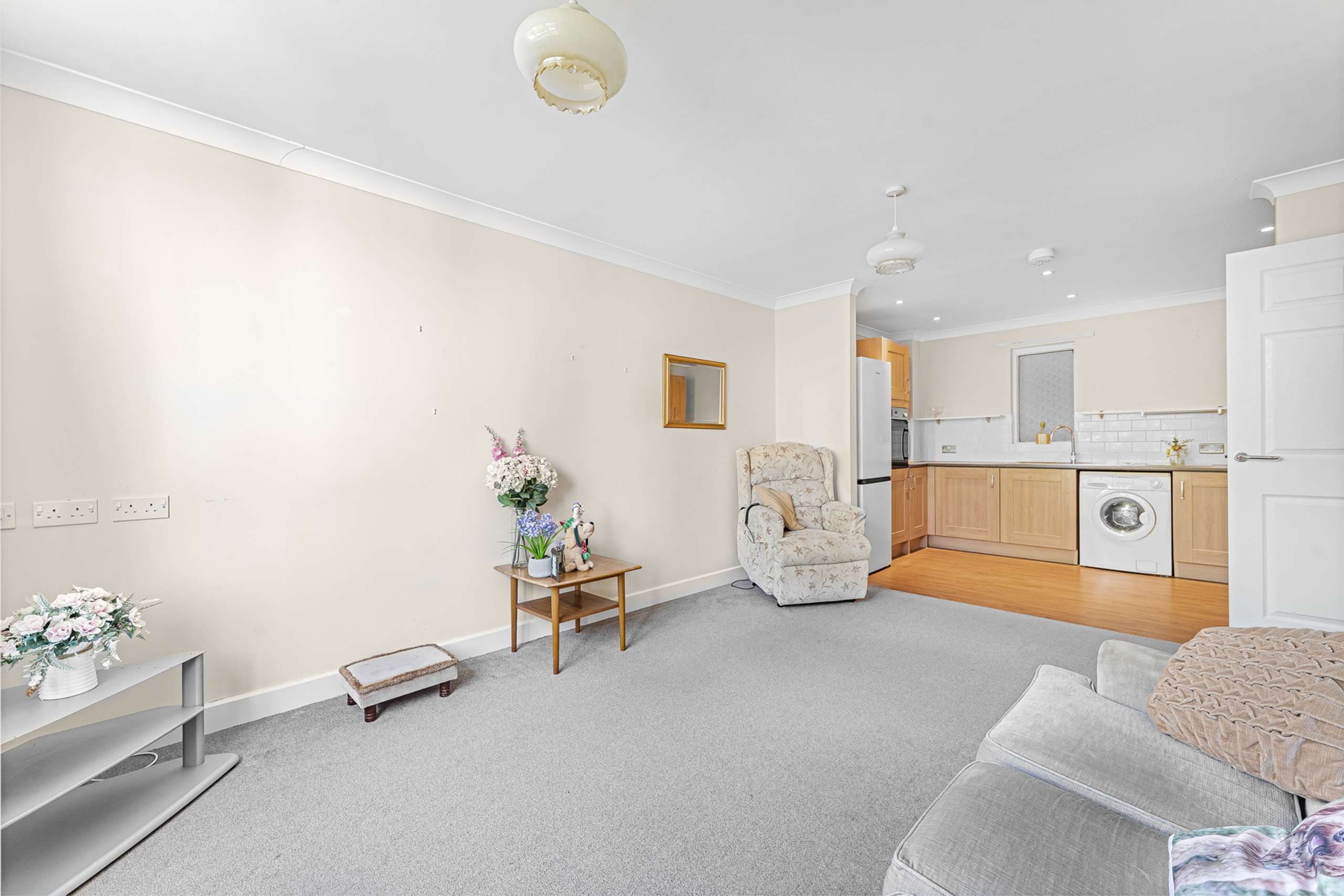 Living/Kitchen Area