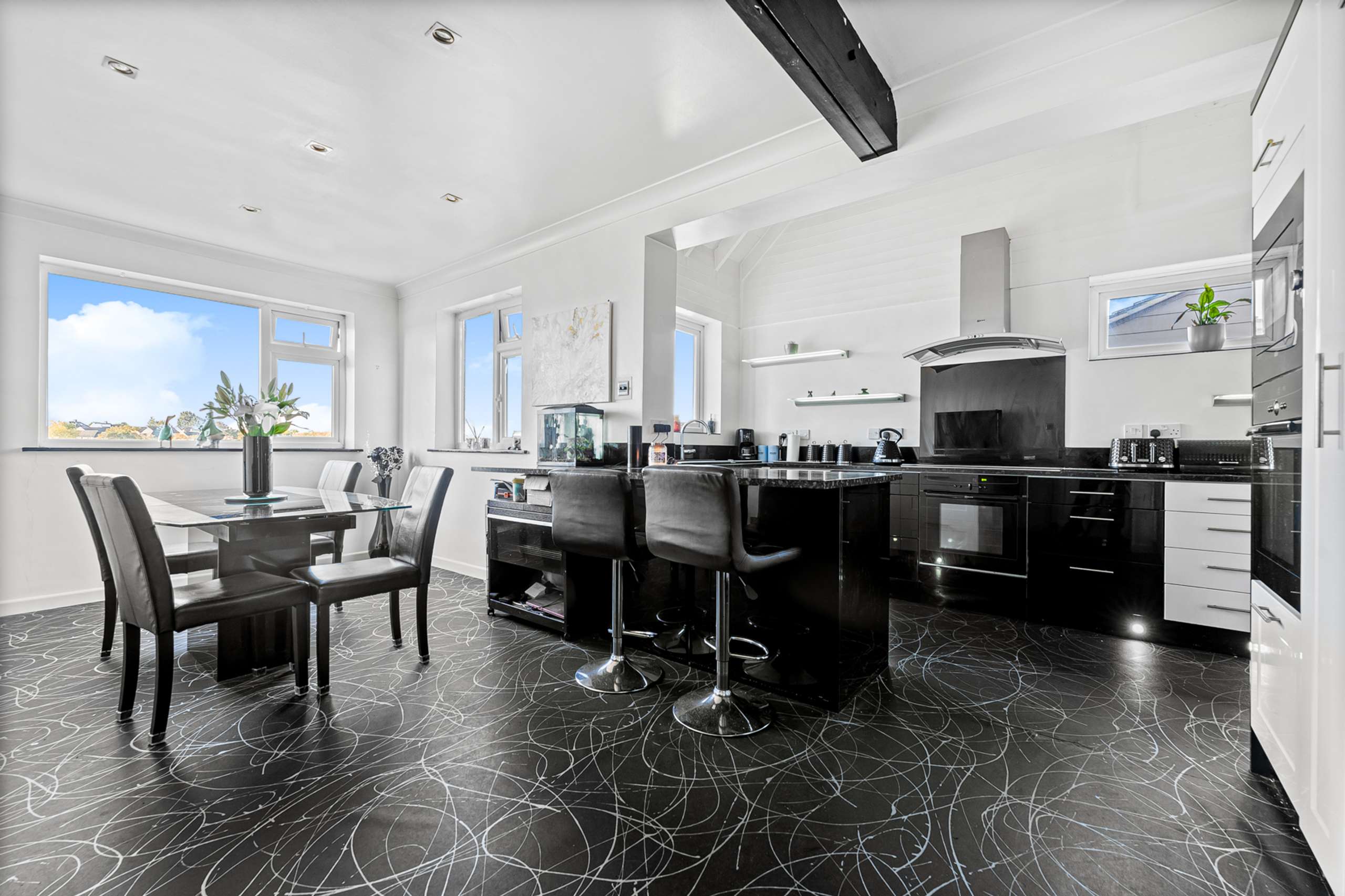 Kitchen/Breakfast/Dining