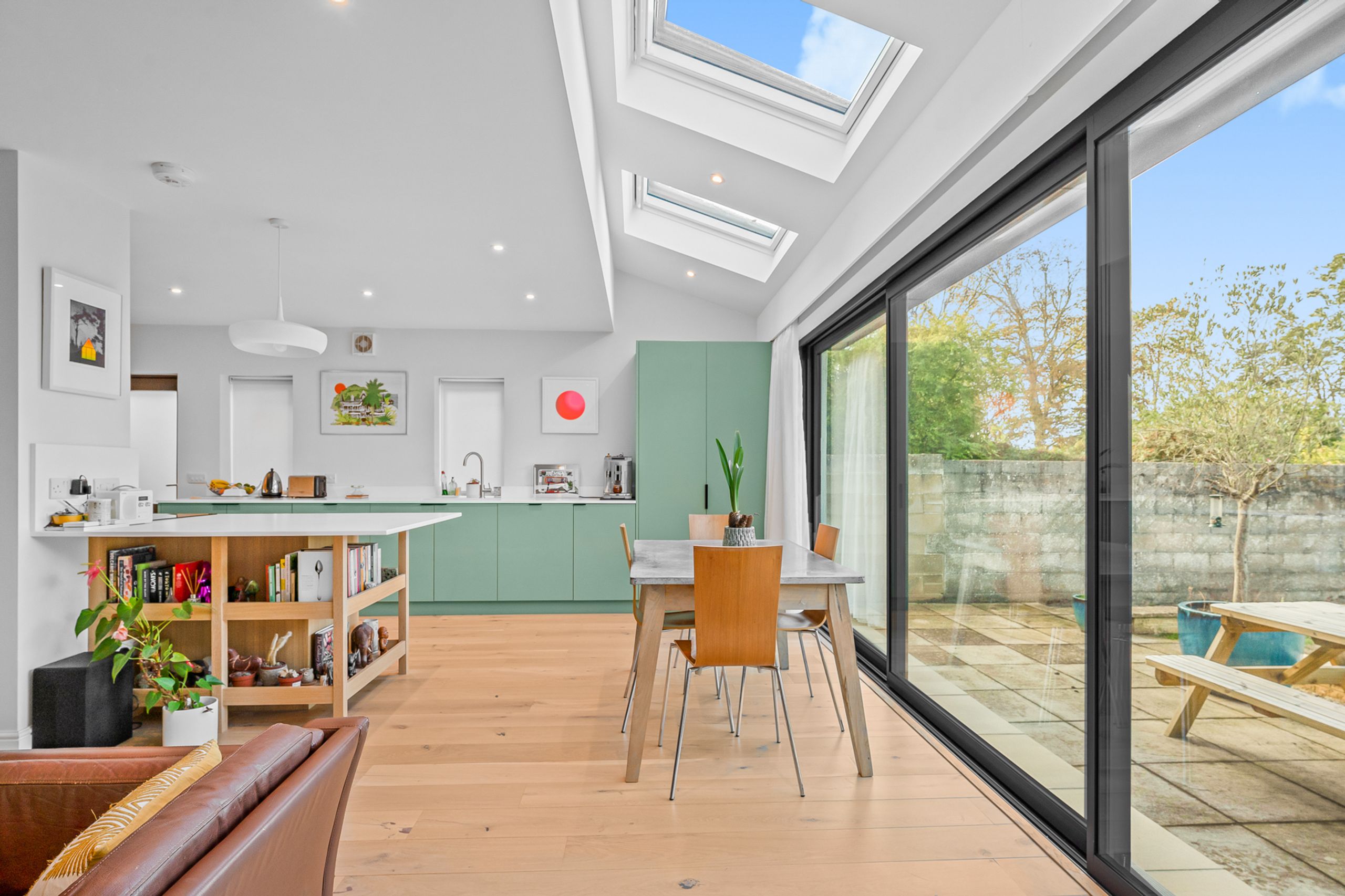 Dining/Kitchen