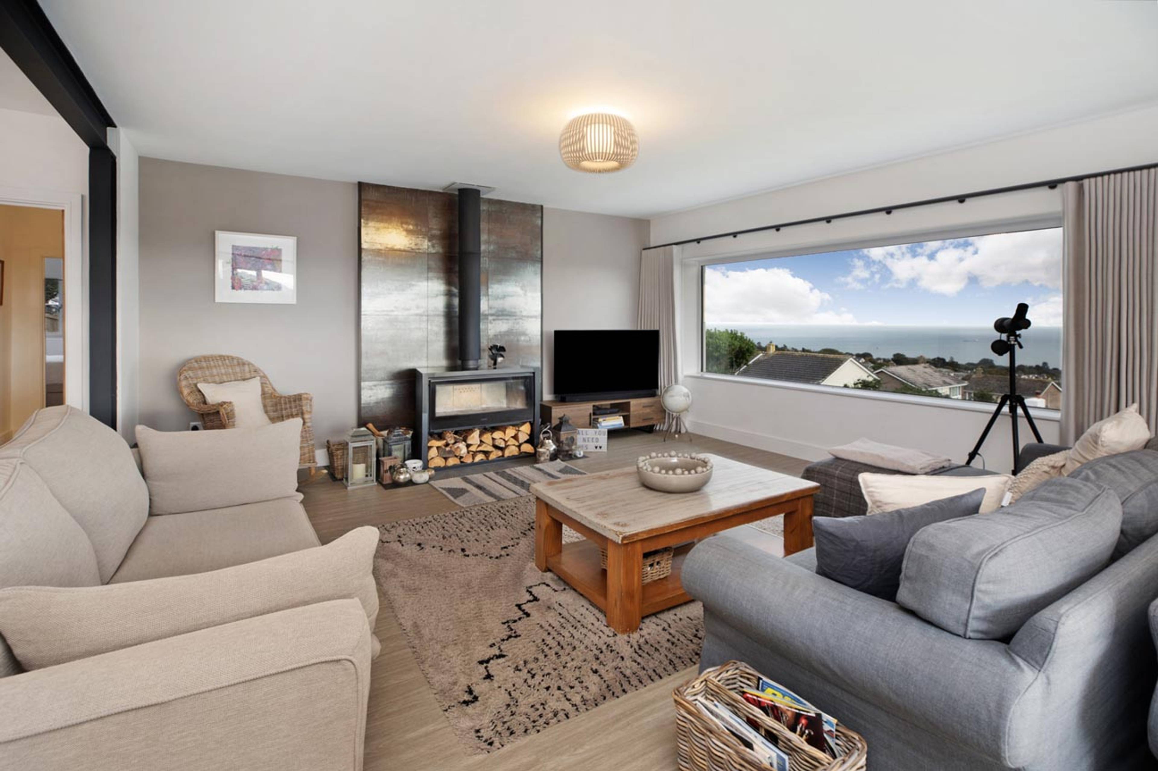Maudlin Drive, Teignmouth, TQ14 - 2
