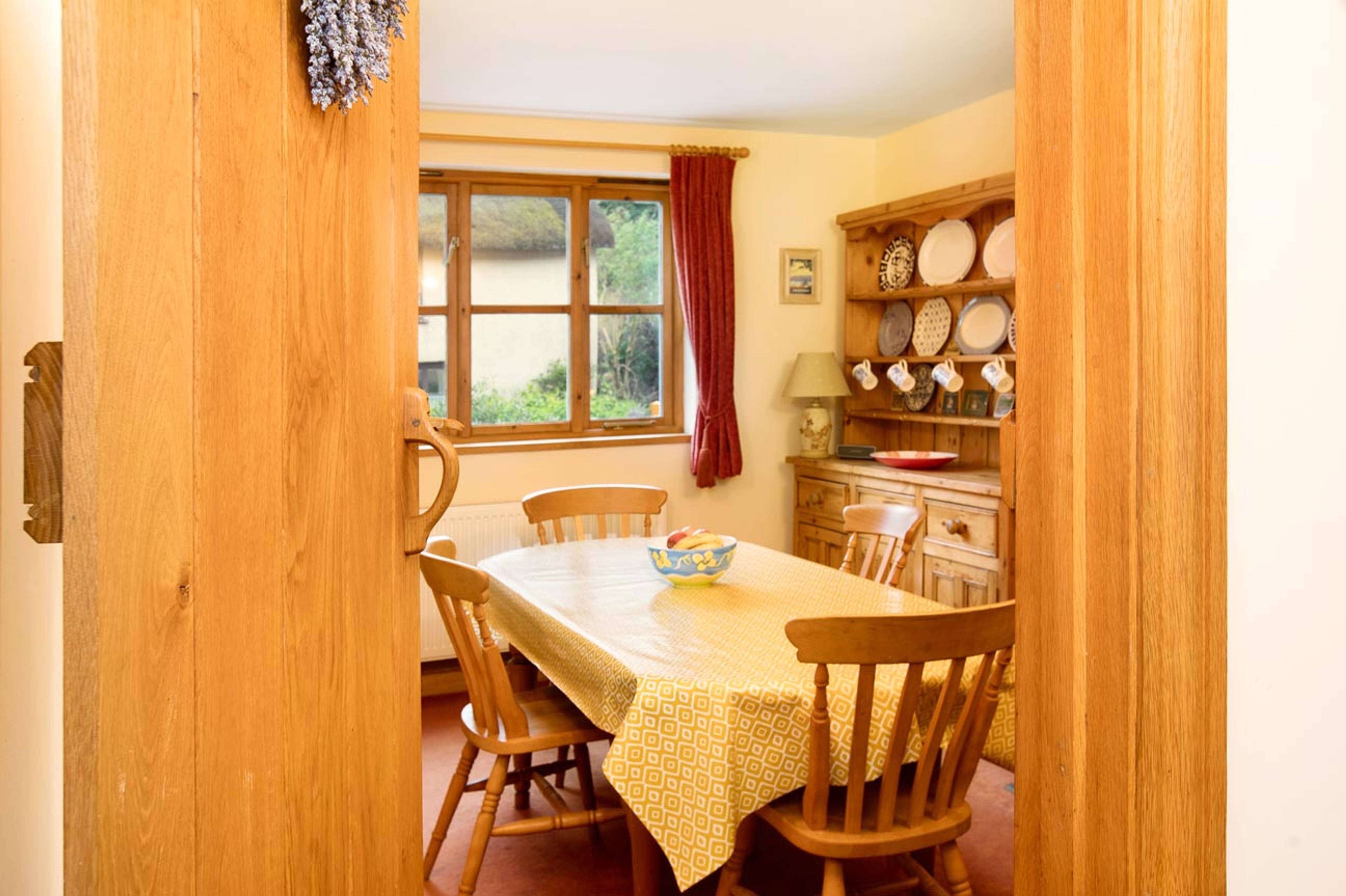 Deane Road, Stokeinteignhead, TQ12 - 7