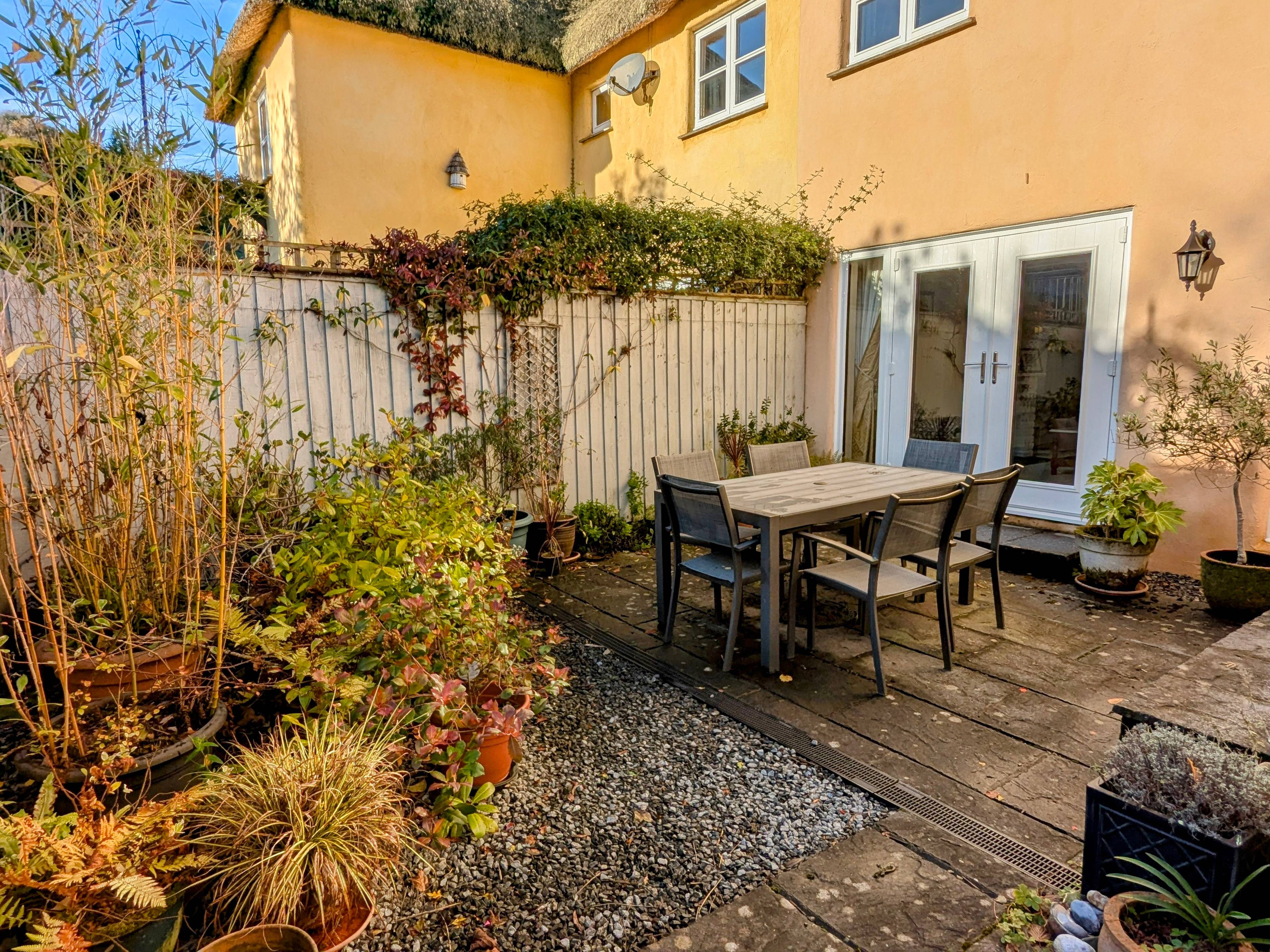 Deane Road, Stokeinteignhead, TQ12 - 3