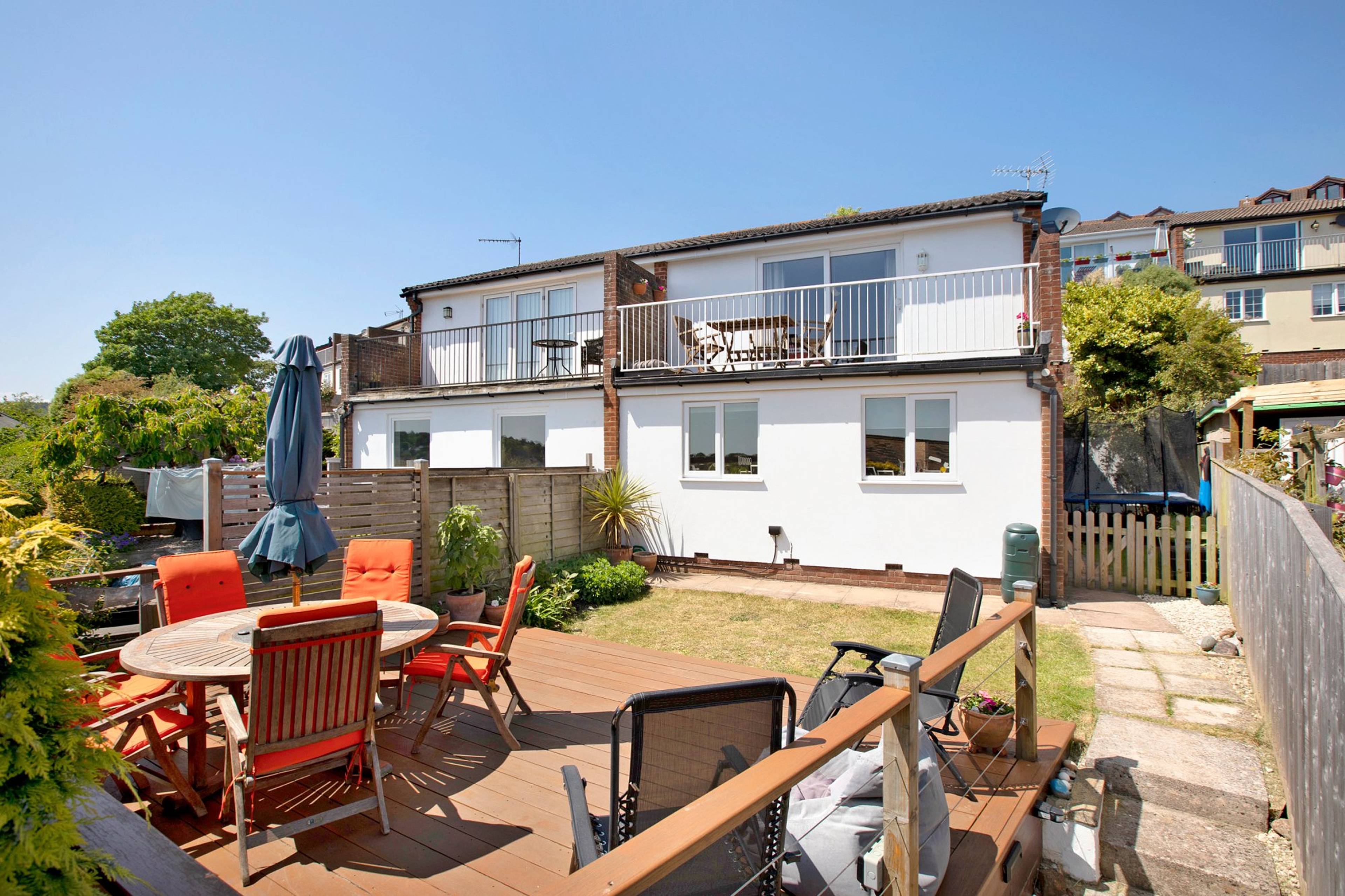 98 Upper Longlands, Dawlish, EX7