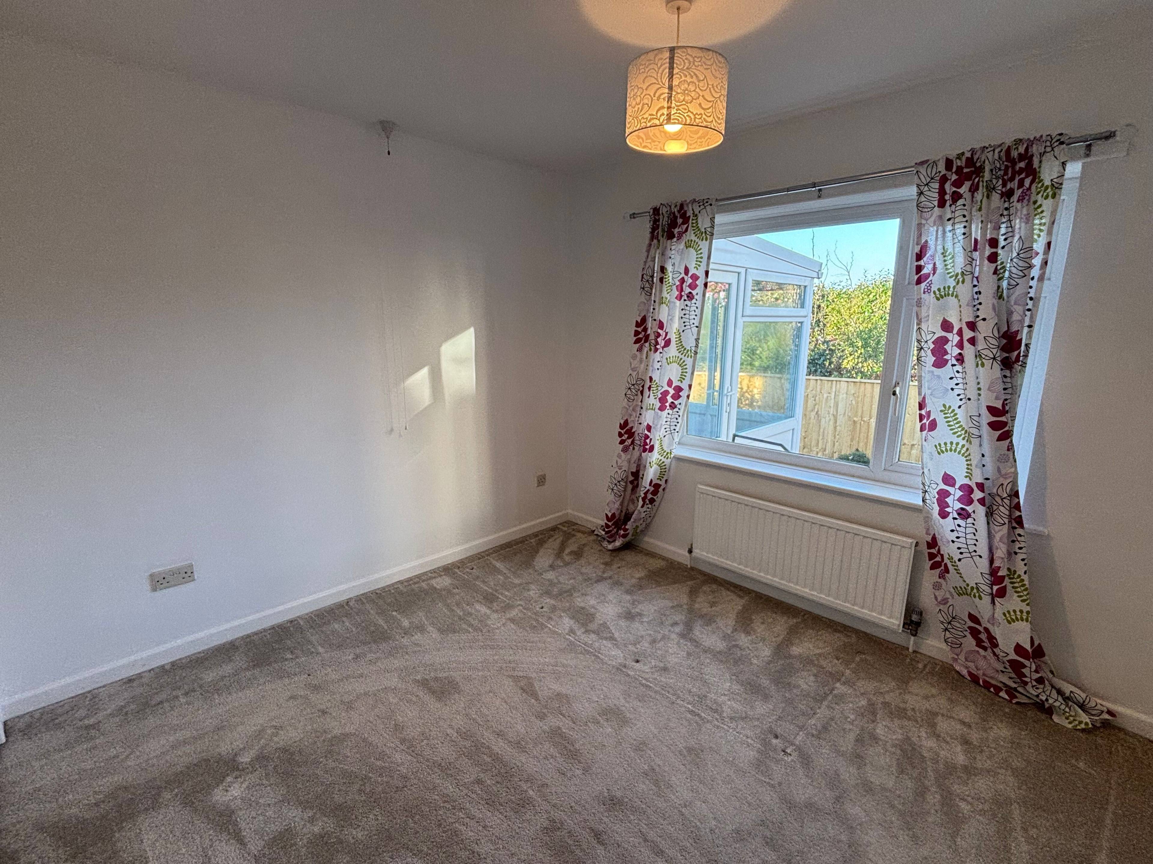6 Brookfield Drive, Teignmouth, TQ14 - 9