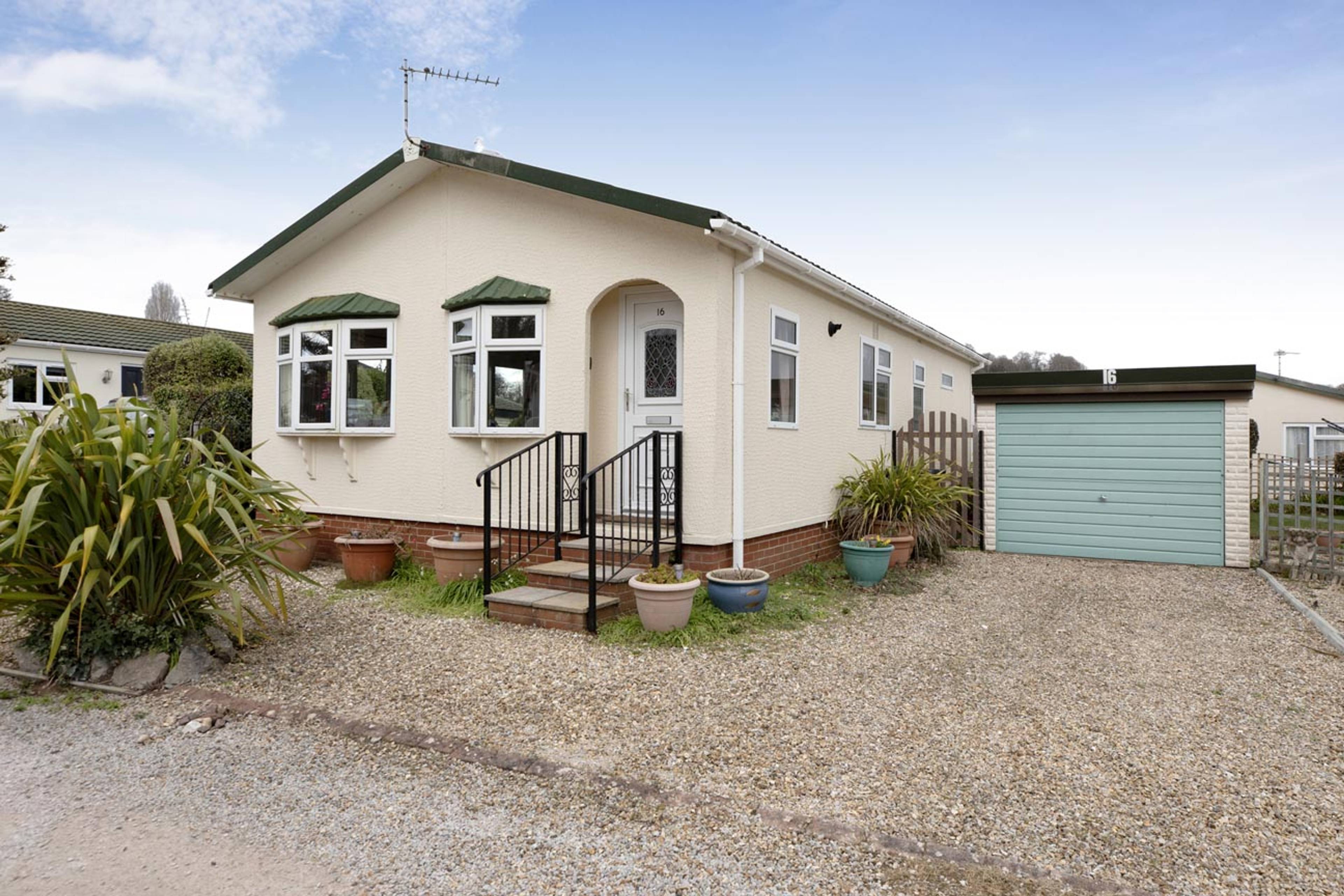 Beechwood Crescent, Dawlish Warren, EX7