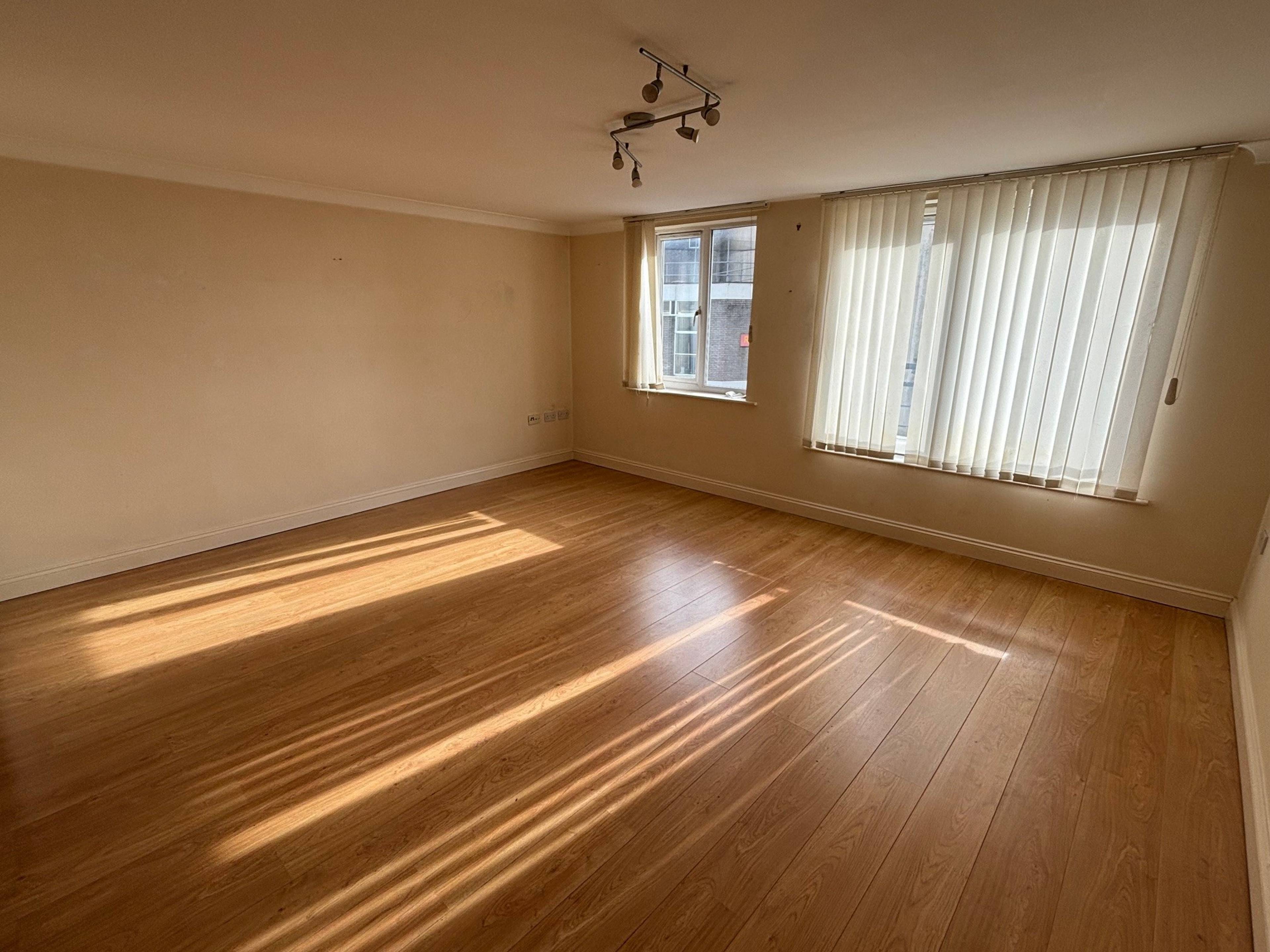 Flat 9, Teignmouth, TQ14 - 7