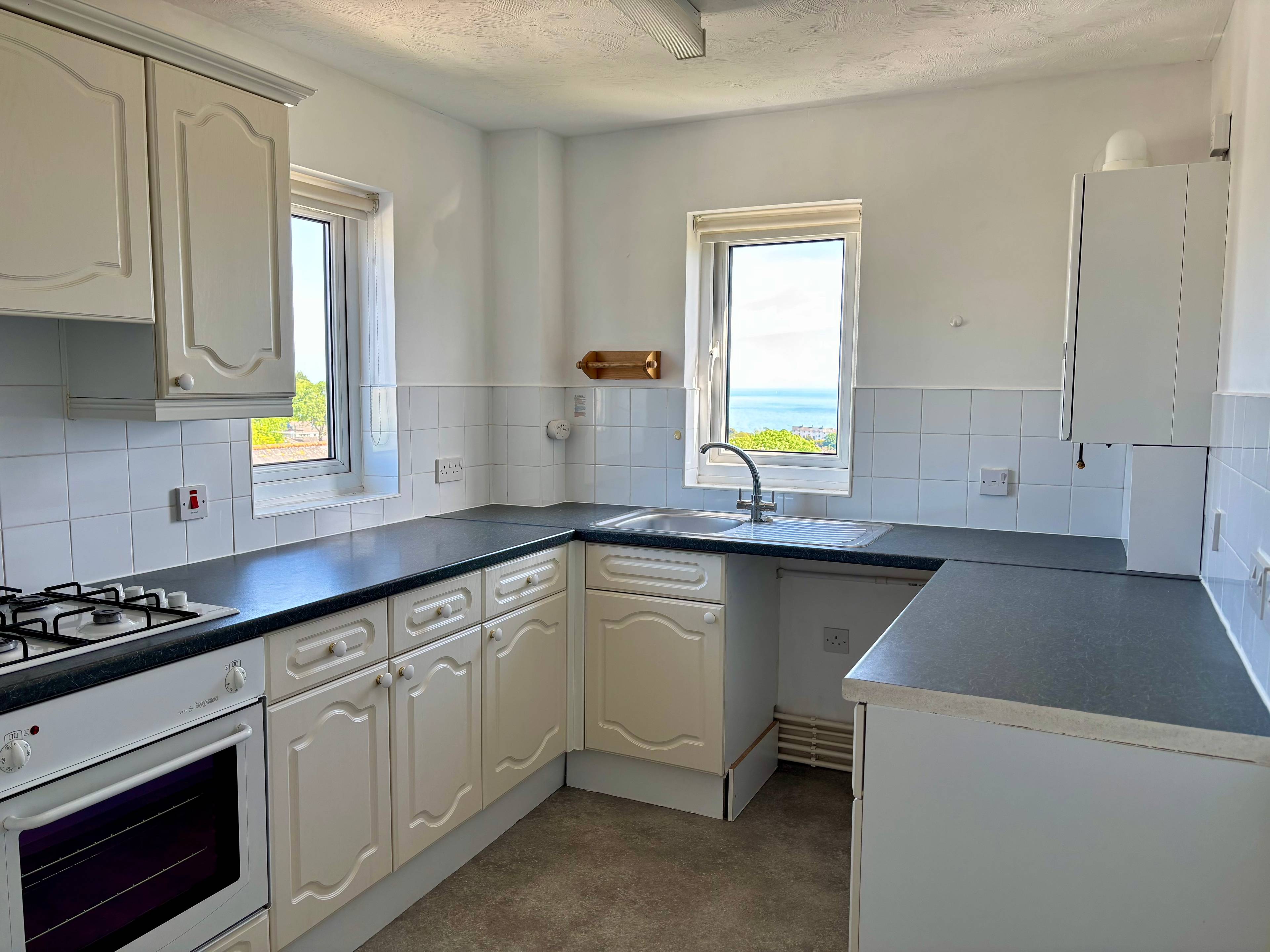 Maudlin Drive, Firlands, TQ14 - 3