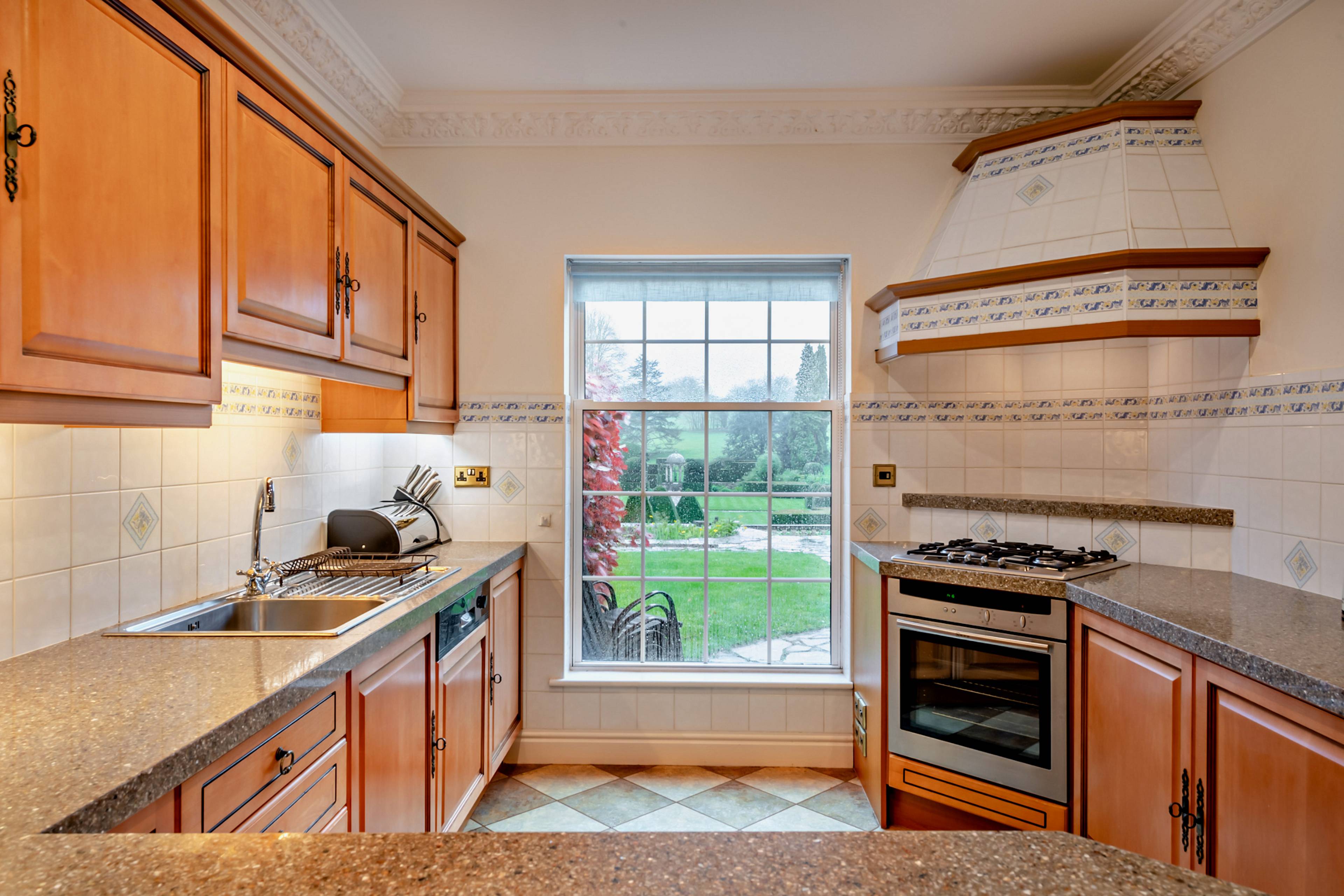 4 Lindridge Park, Lindridge, TQ14 - 7