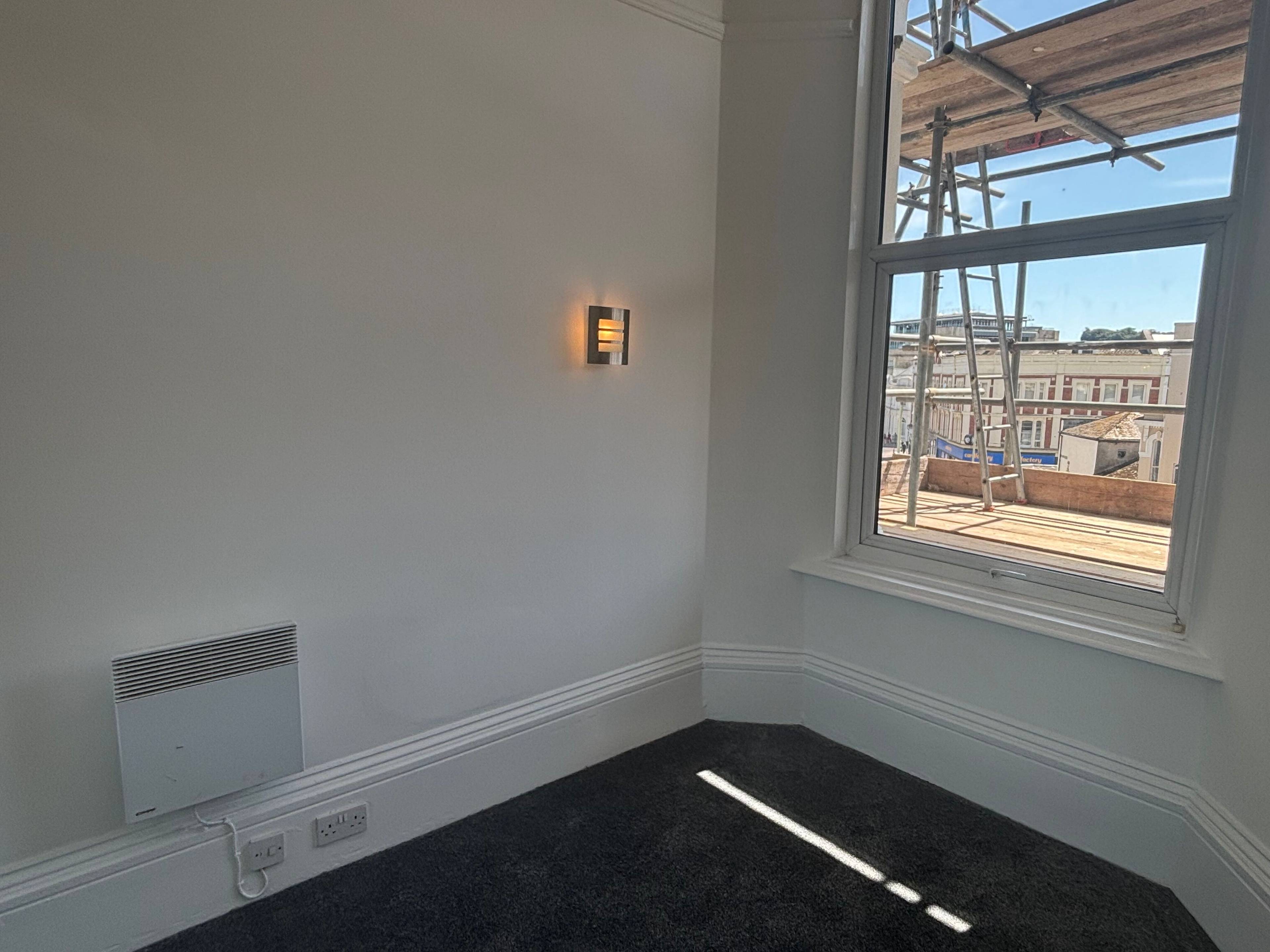 Orchard Gardens, Teignmouth, TQ14 - 5