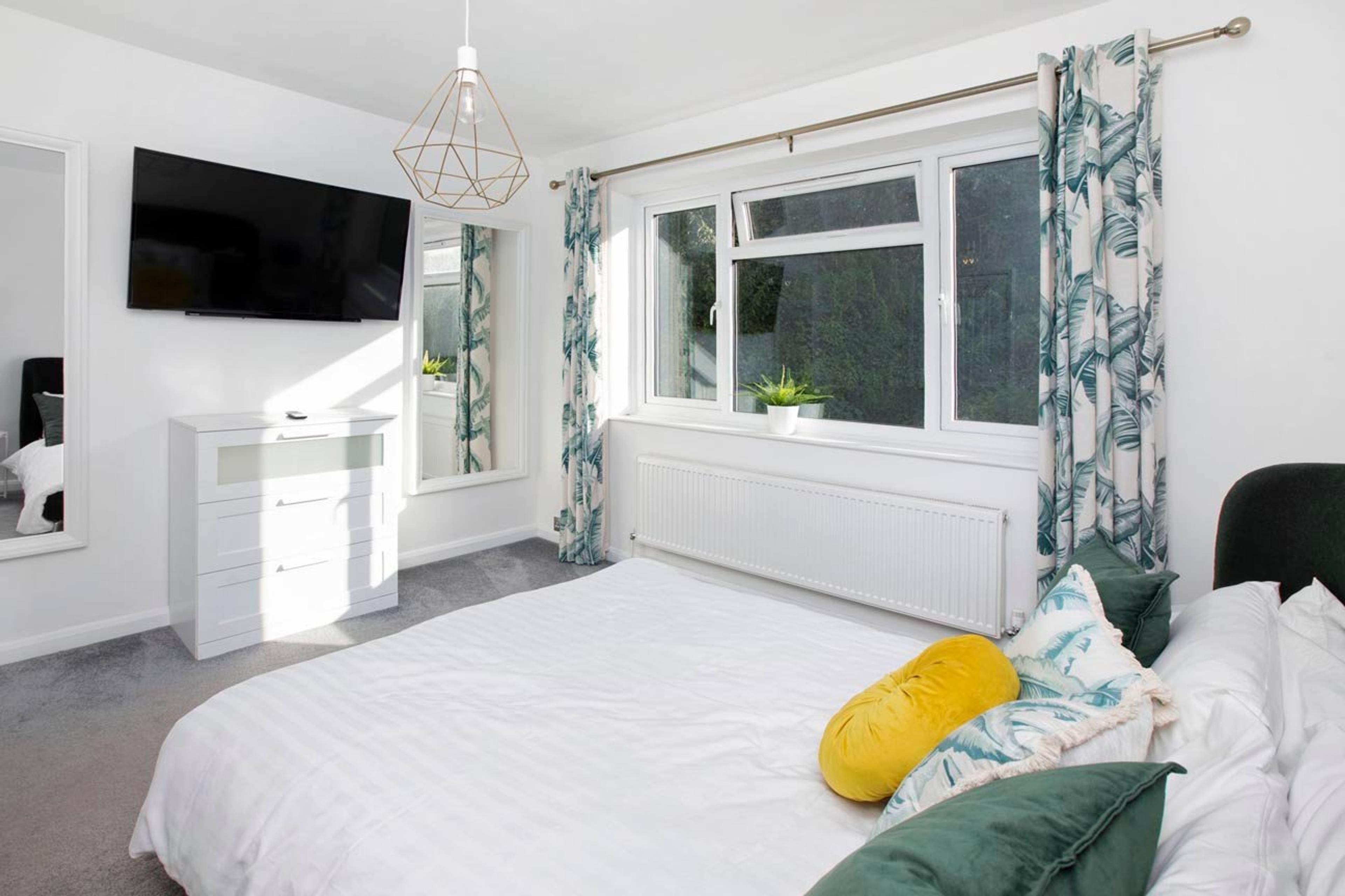 10 First Floor Flat, Teignmouth, TQ14 - 4