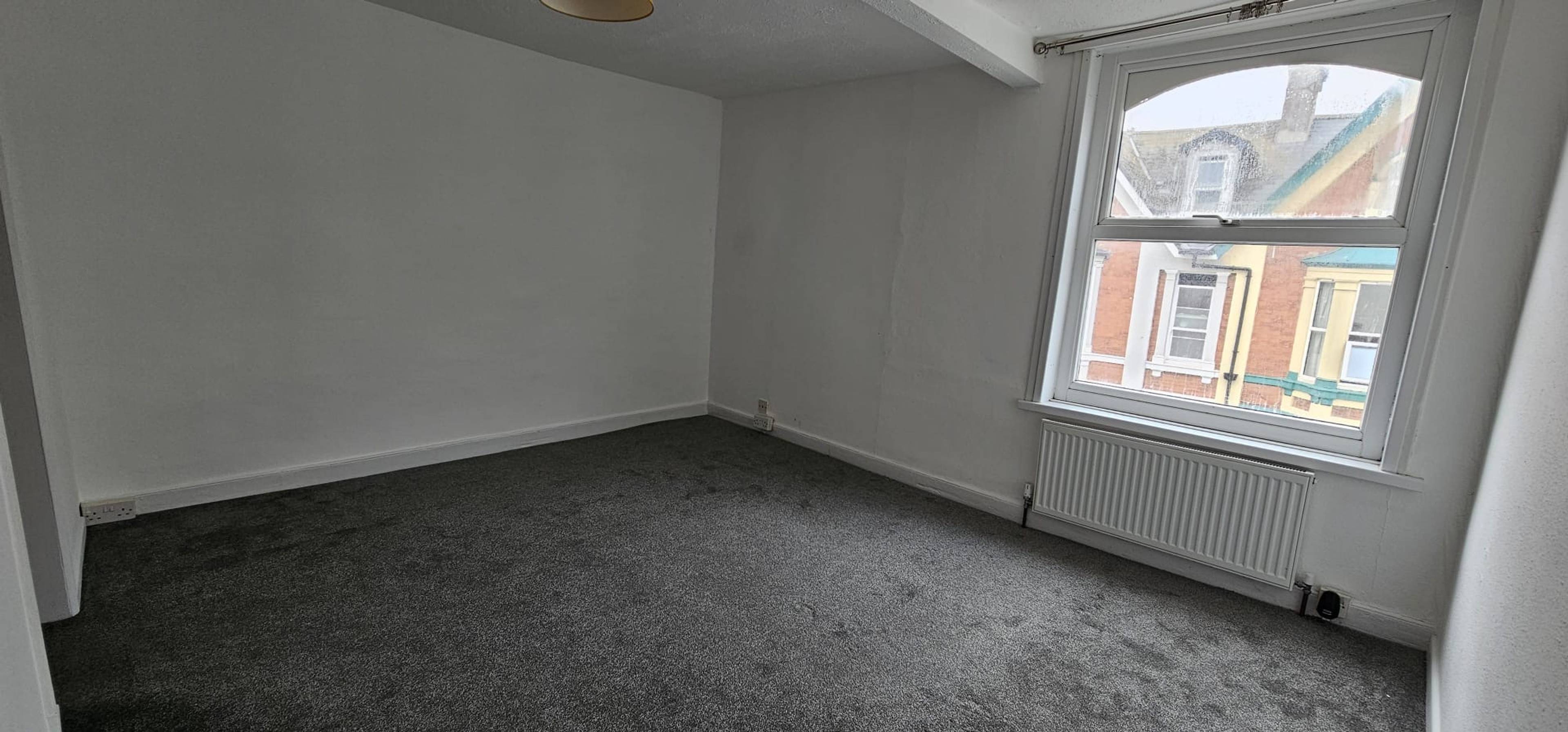 24 Northumberland Place, Teignmouth, TQ14 - 2