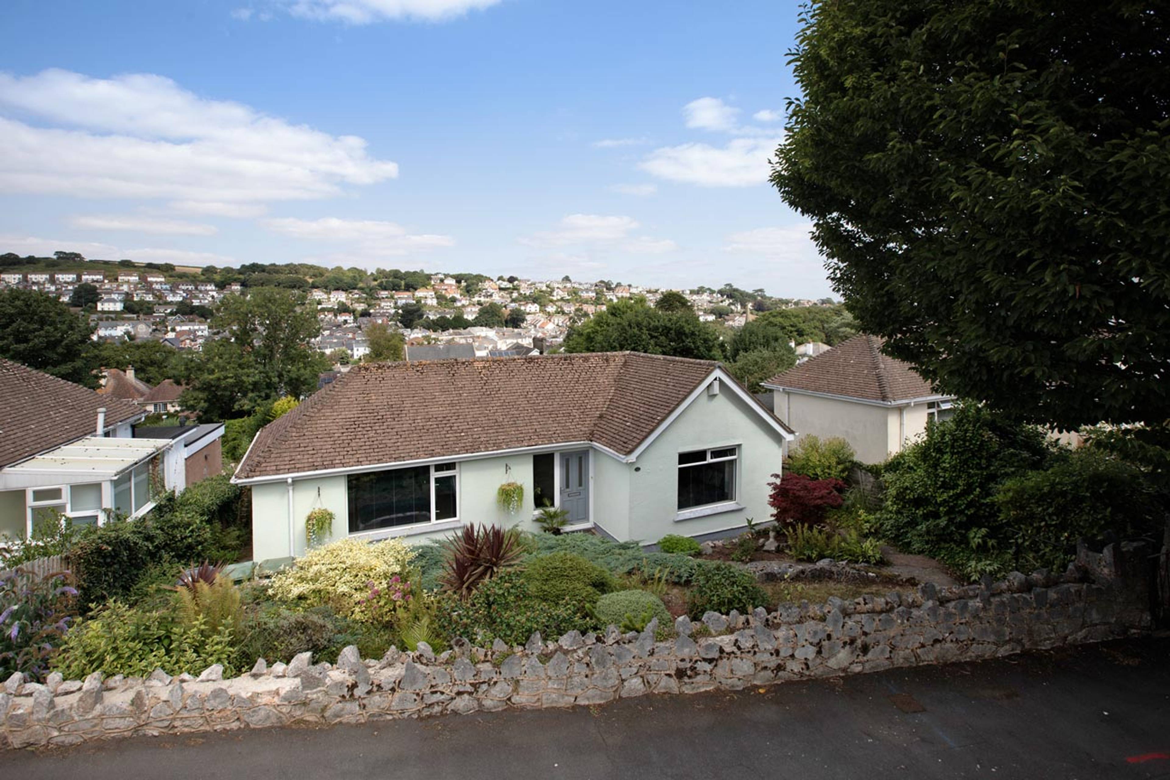 42 West Cliff Road, Dawlish, EX7 - 1