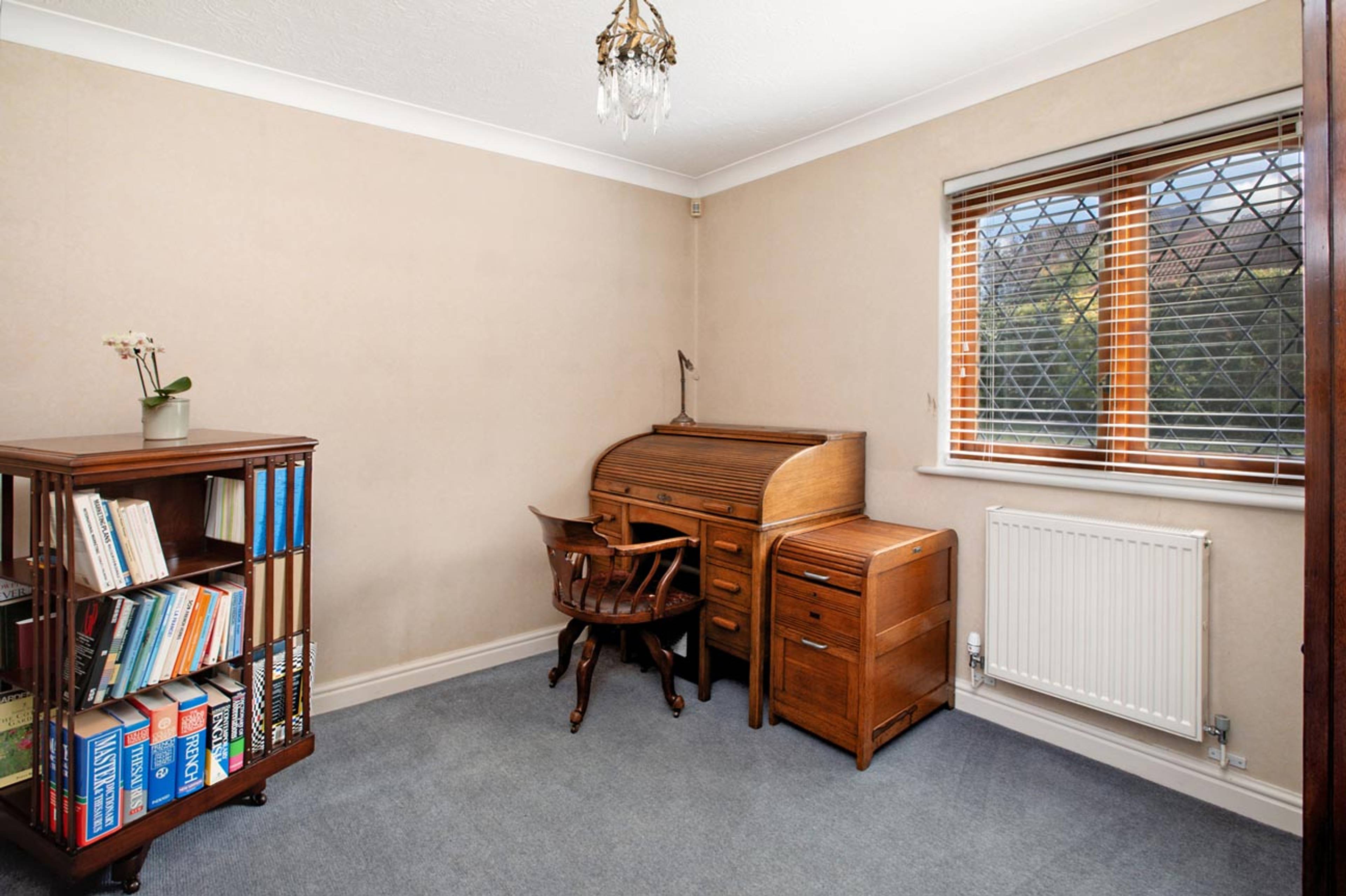 10 Alder Close, Newton Abbot, TQ12 - 10