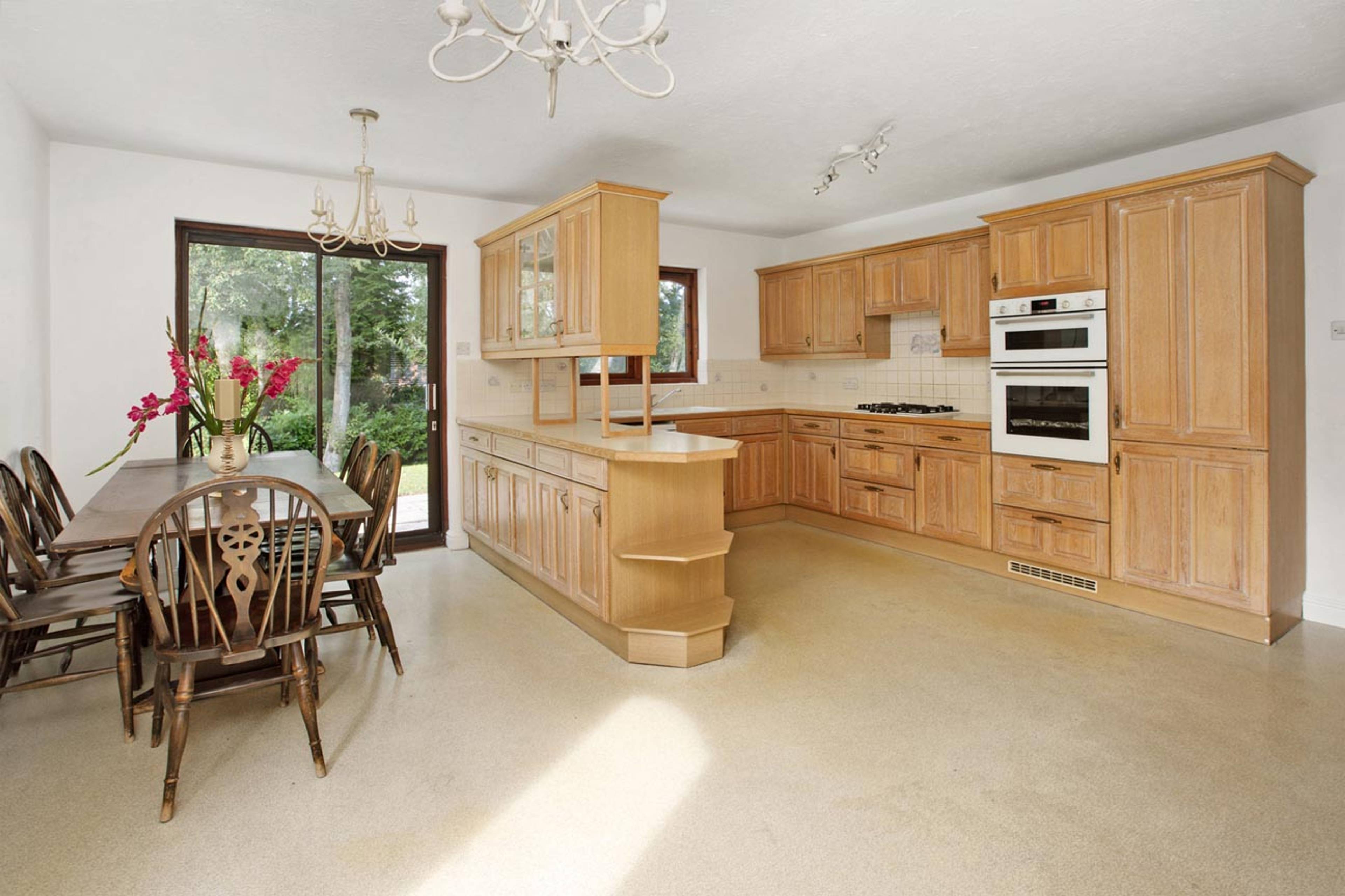 10 Alder Close, Newton Abbot, TQ12 - 7