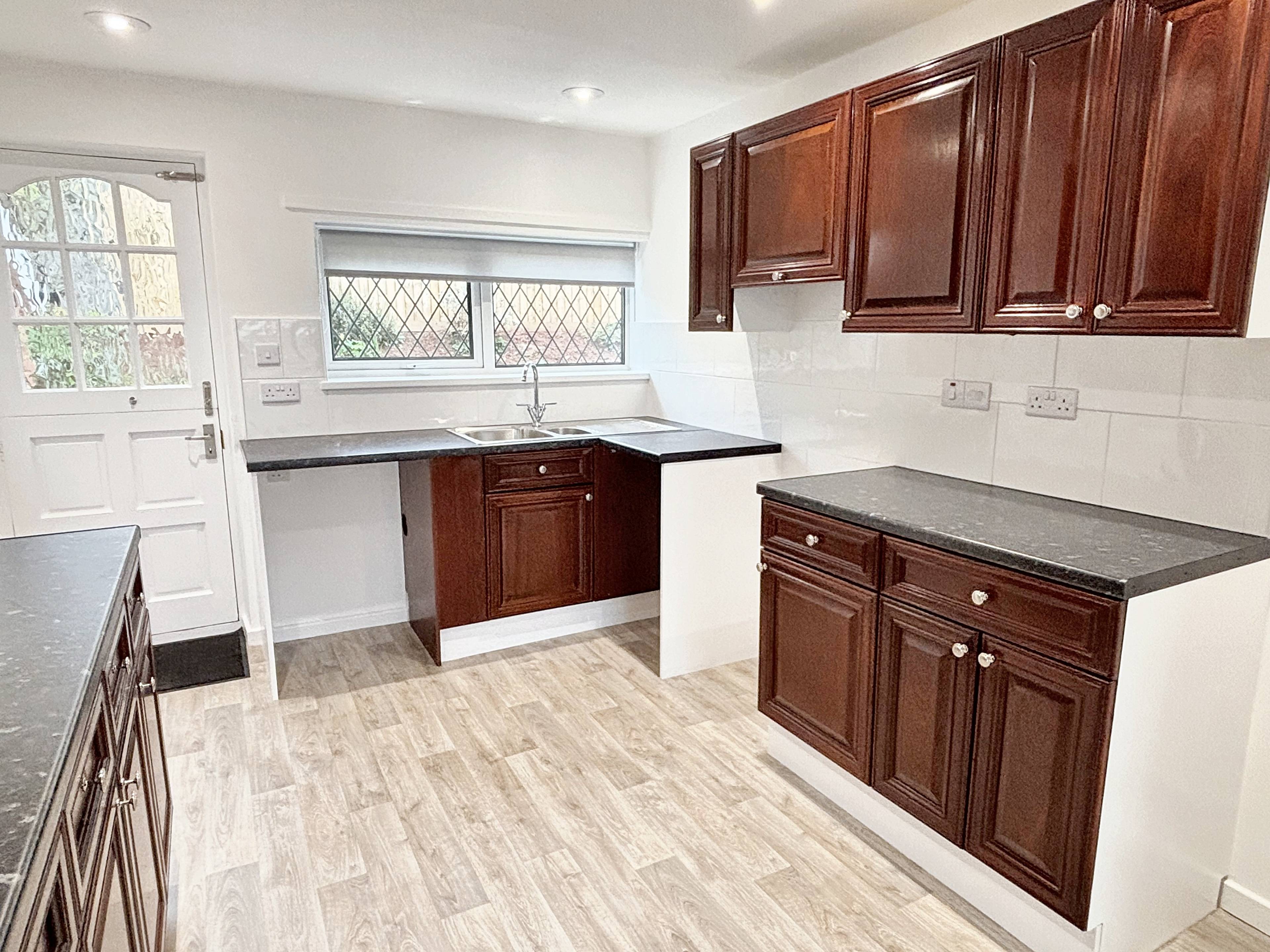 Gilbert Avenue, Teignmouth, TQ14 - 3