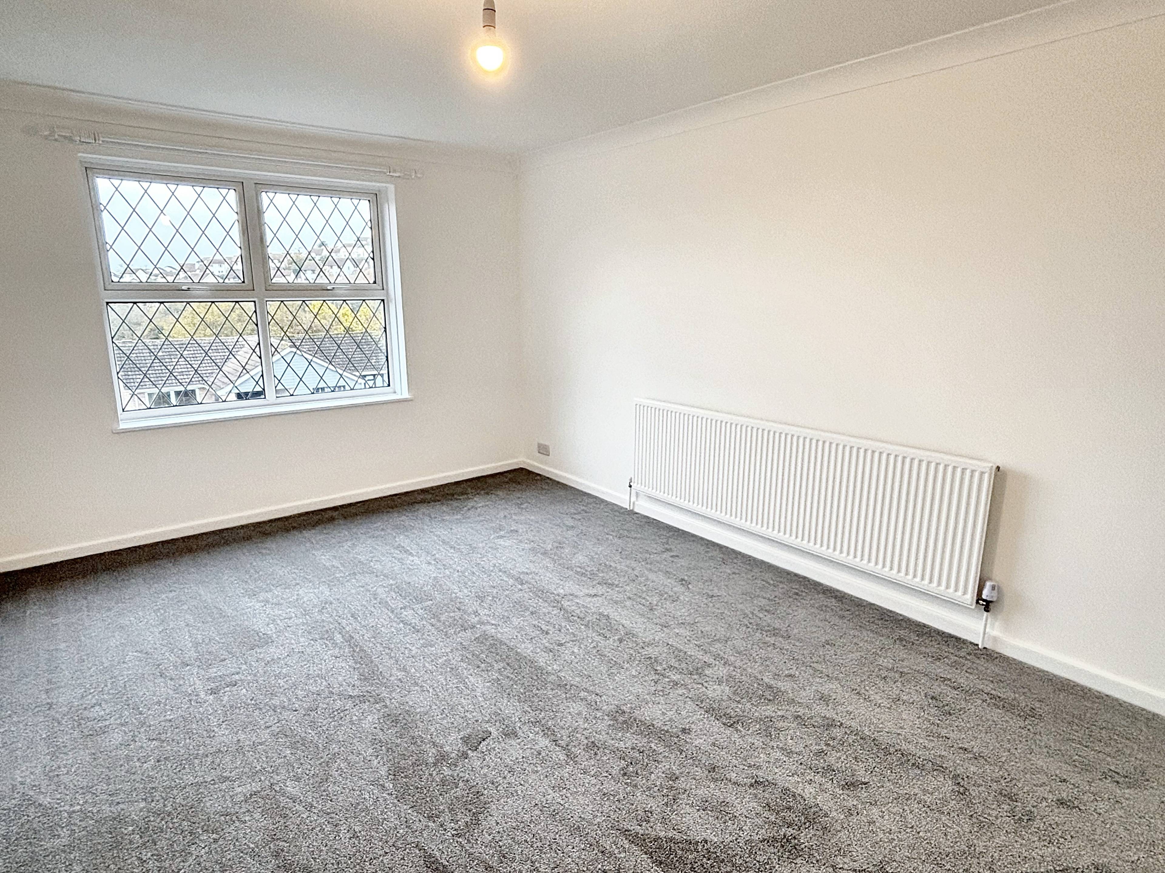 Gilbert Avenue, Teignmouth, TQ14 - 5