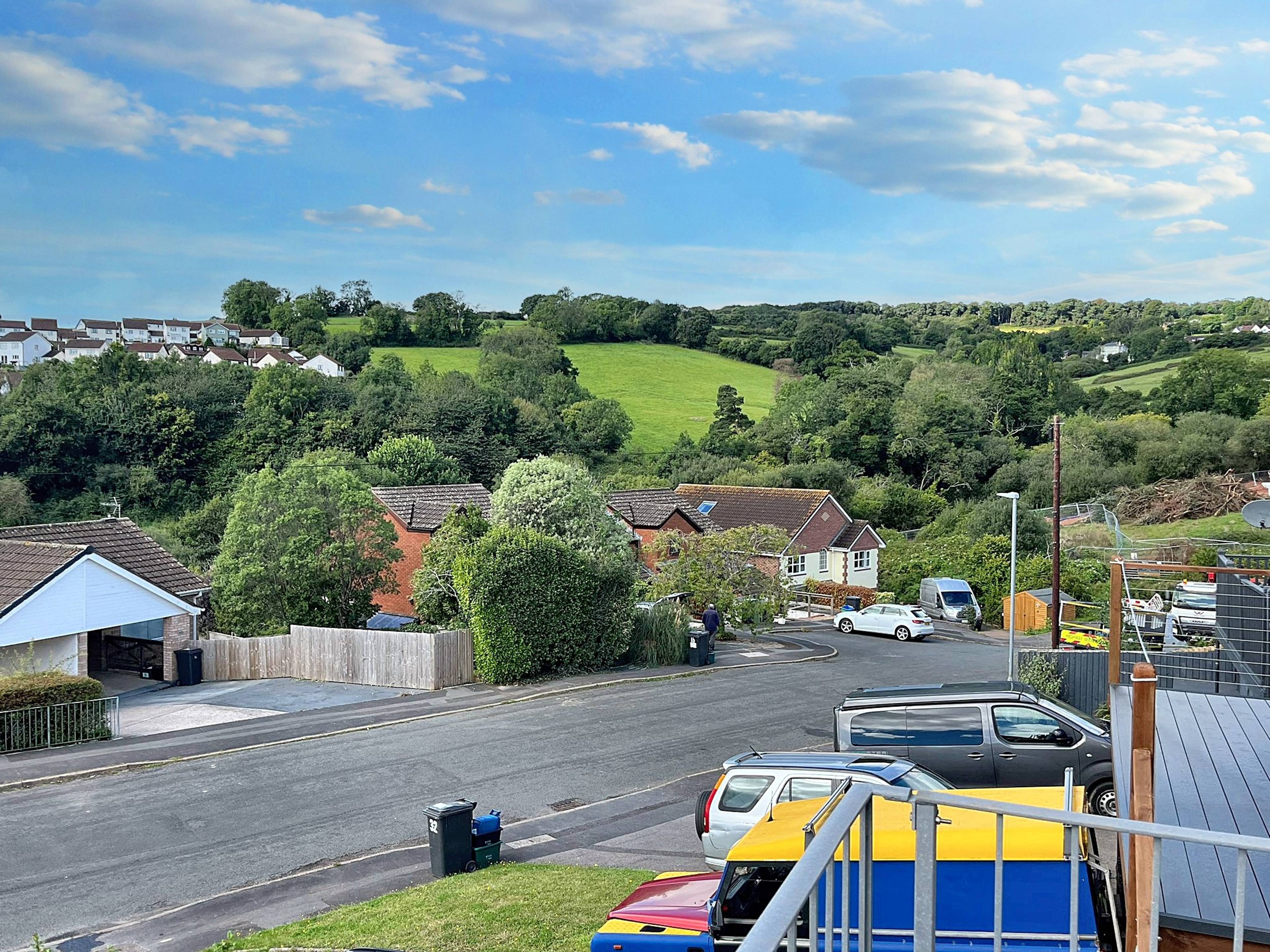 Gilbert Avenue, Teignmouth, TQ14 - 4