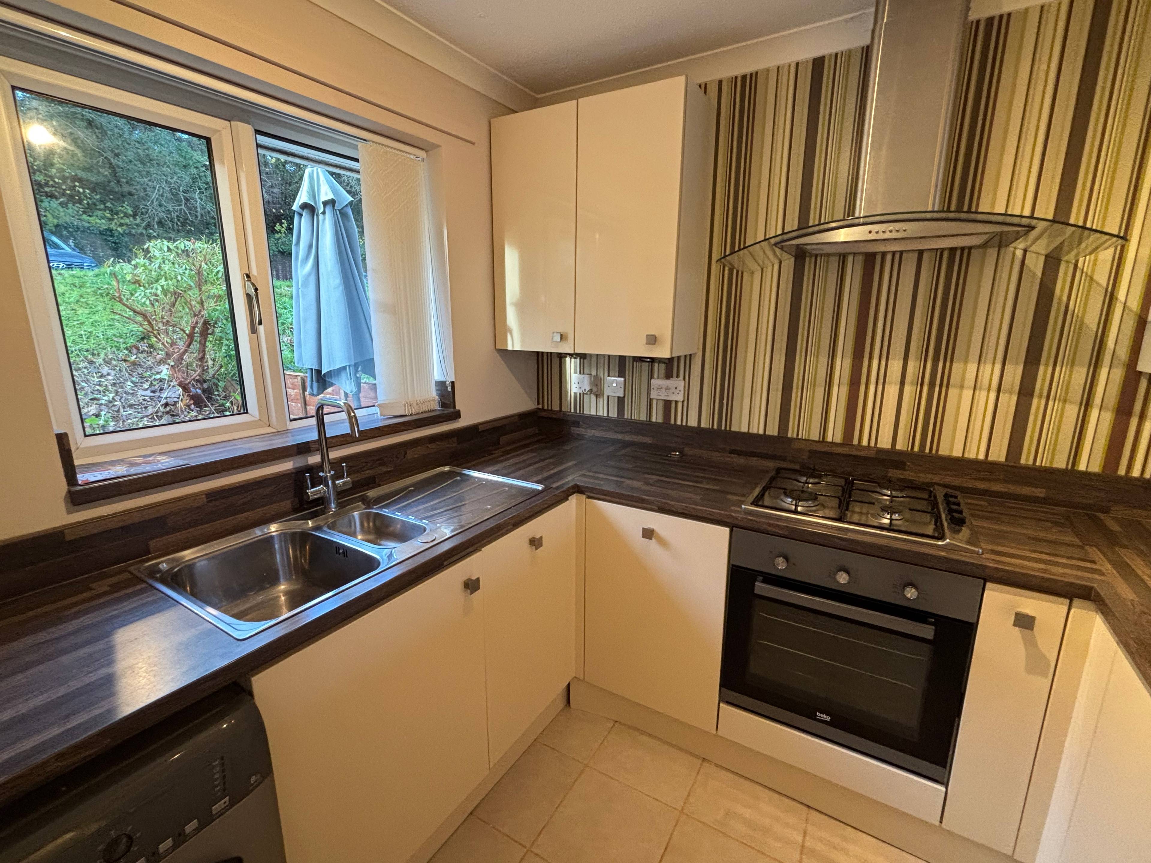 34 Emblett Drive, Newton Abbot, TQ12 - 2