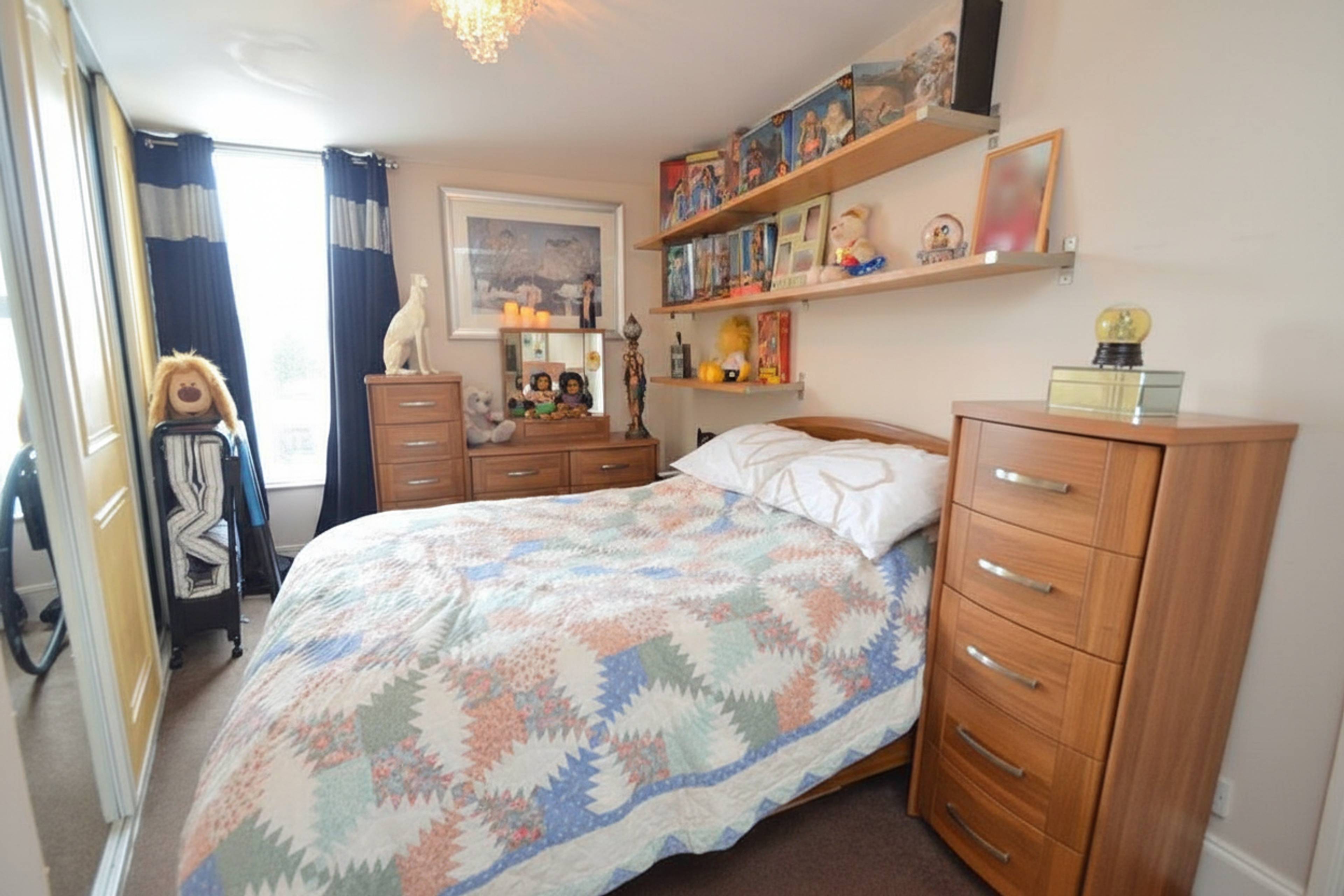 26a Brunswick Place, Dawlish, EX7 - 3