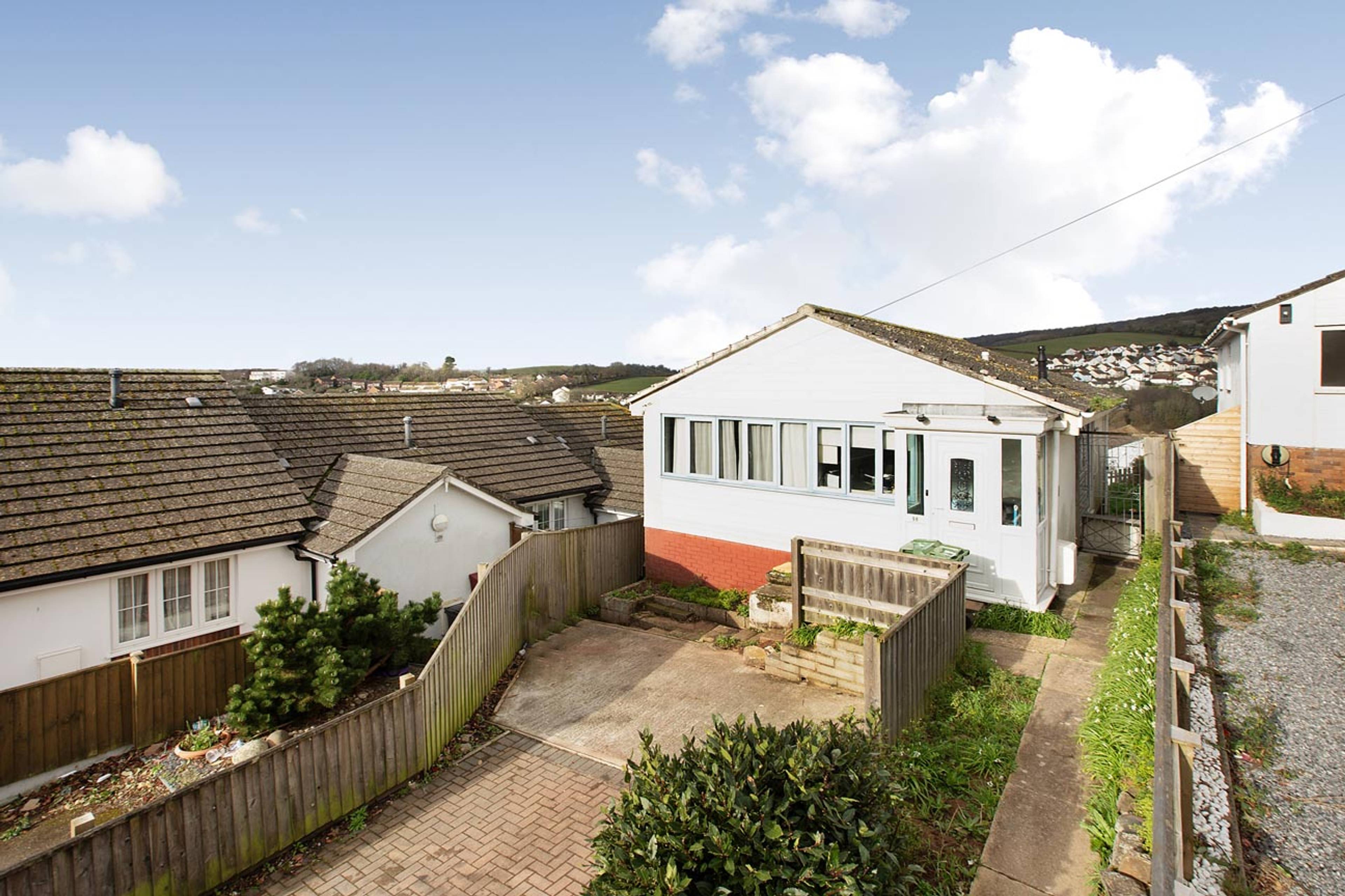55 Deer Park Avenue, Teignmouth, TQ14