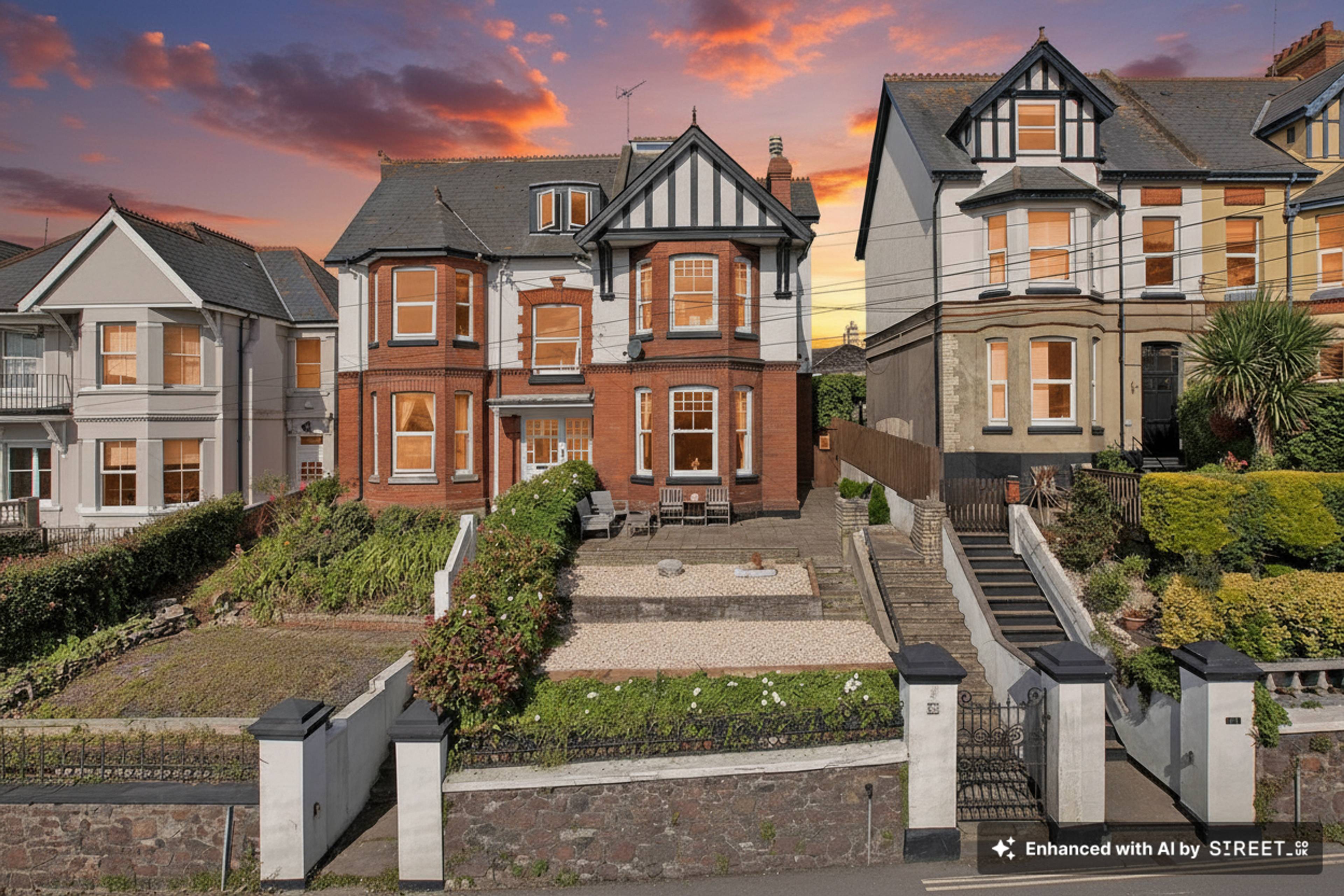 29 Dawlish Road, Teignmouth, TQ14 - 1