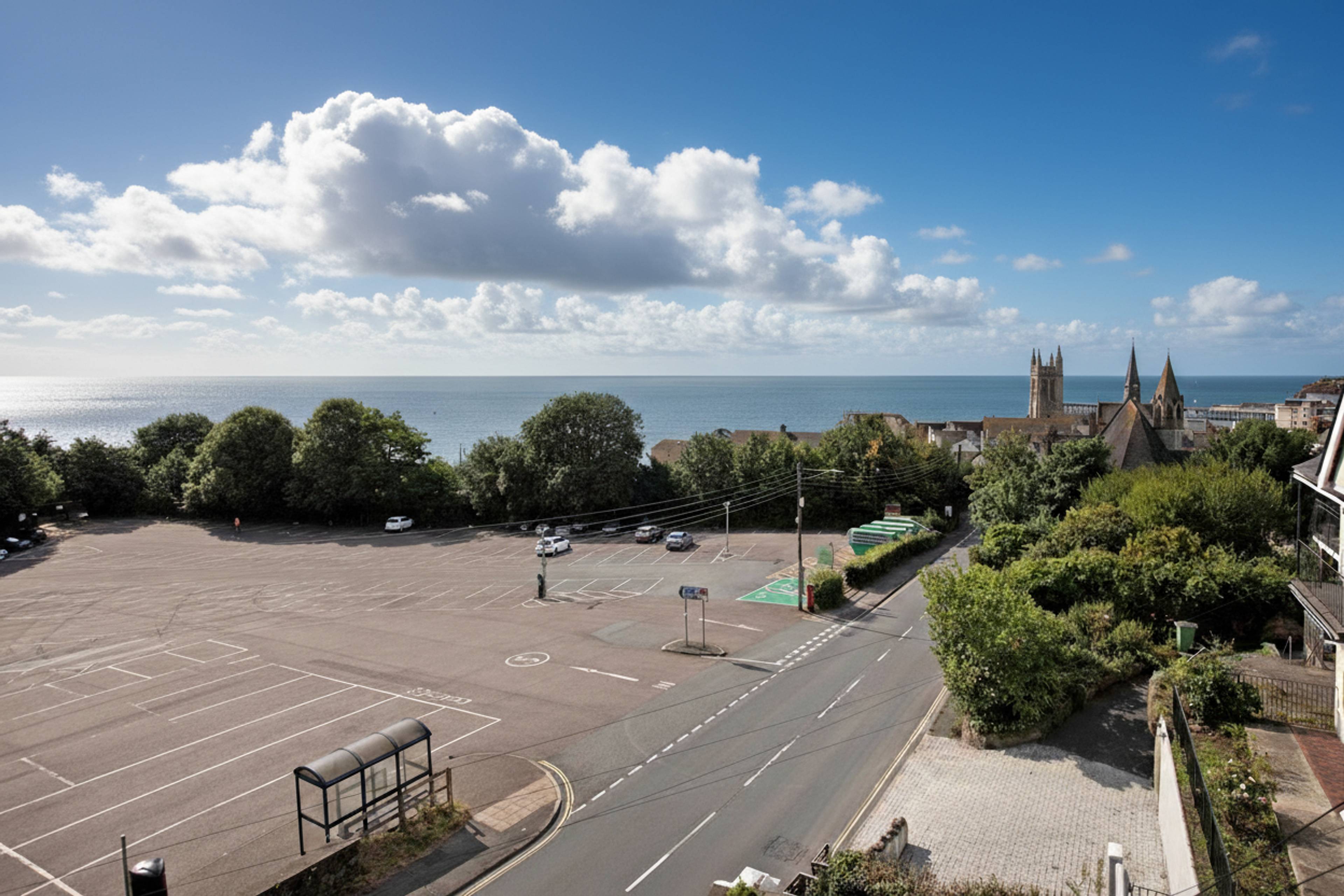 29 Dawlish Road, Teignmouth, TQ14 - 3