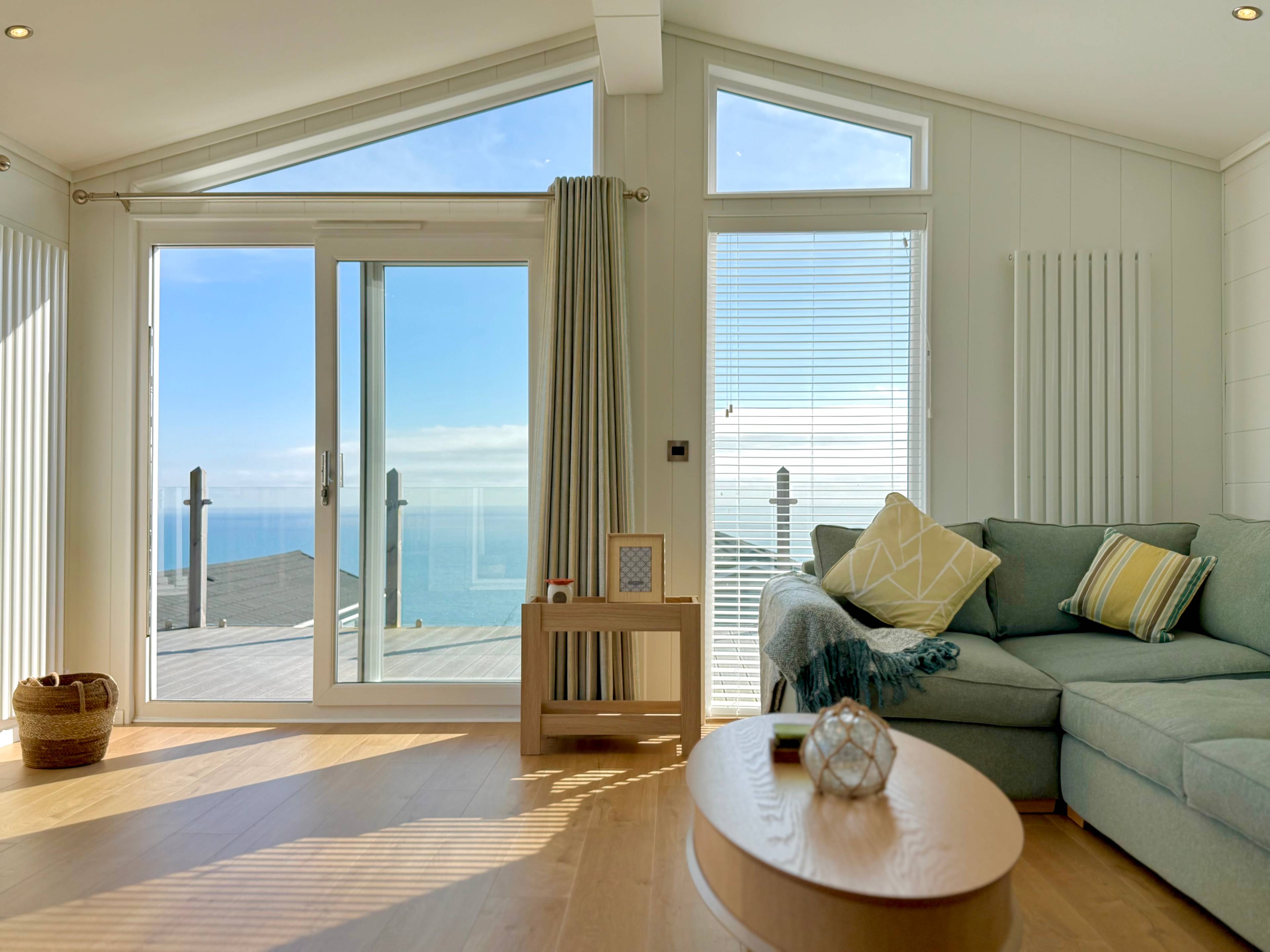 Sandy Lane 11, Coast View Holiday Park, Torquay Road, Shaldon, TQ14 - 3