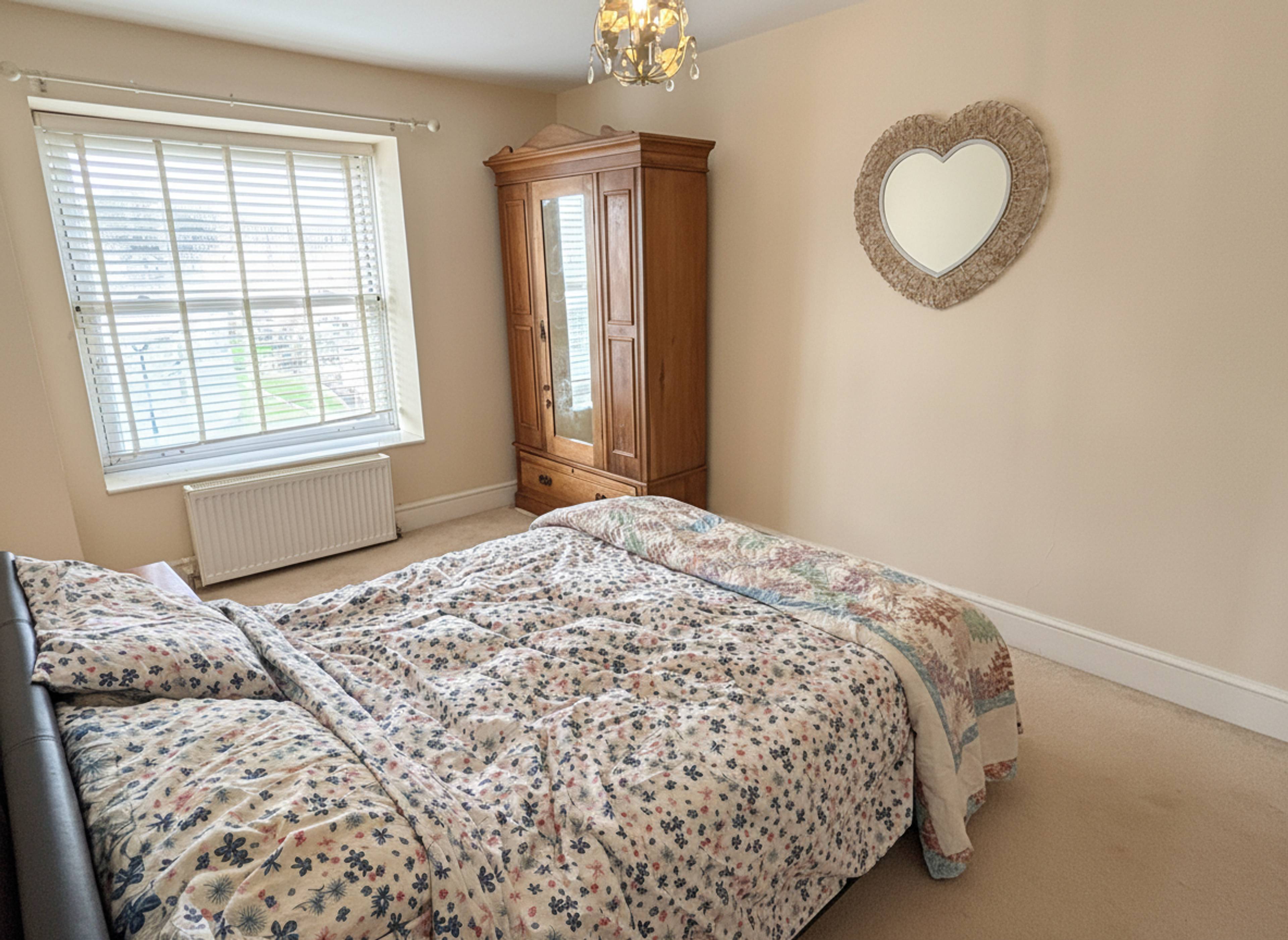 7 The Courtenay Courtenay Place, Teignmouth, TQ14 - 6