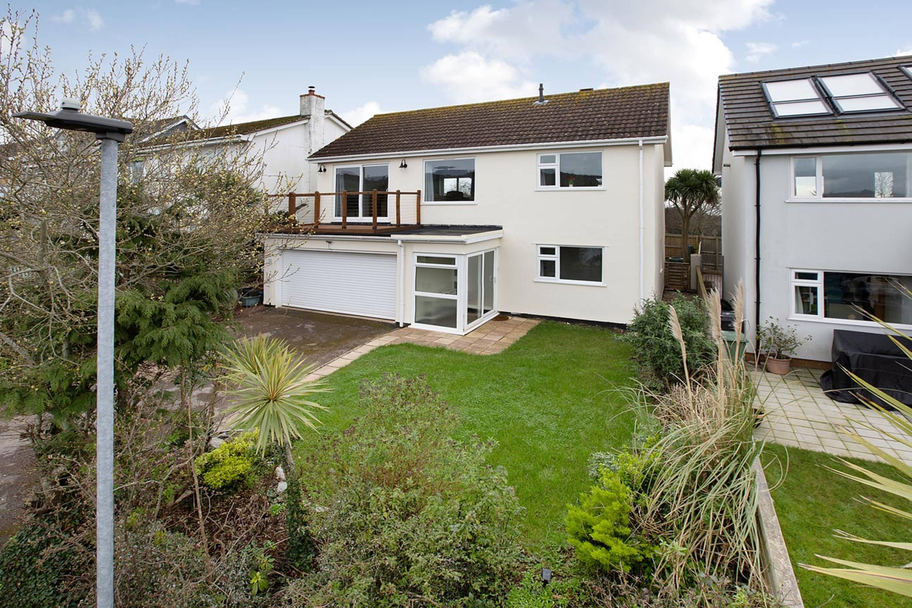 St. Marys Road, Teignmouth, TQ14