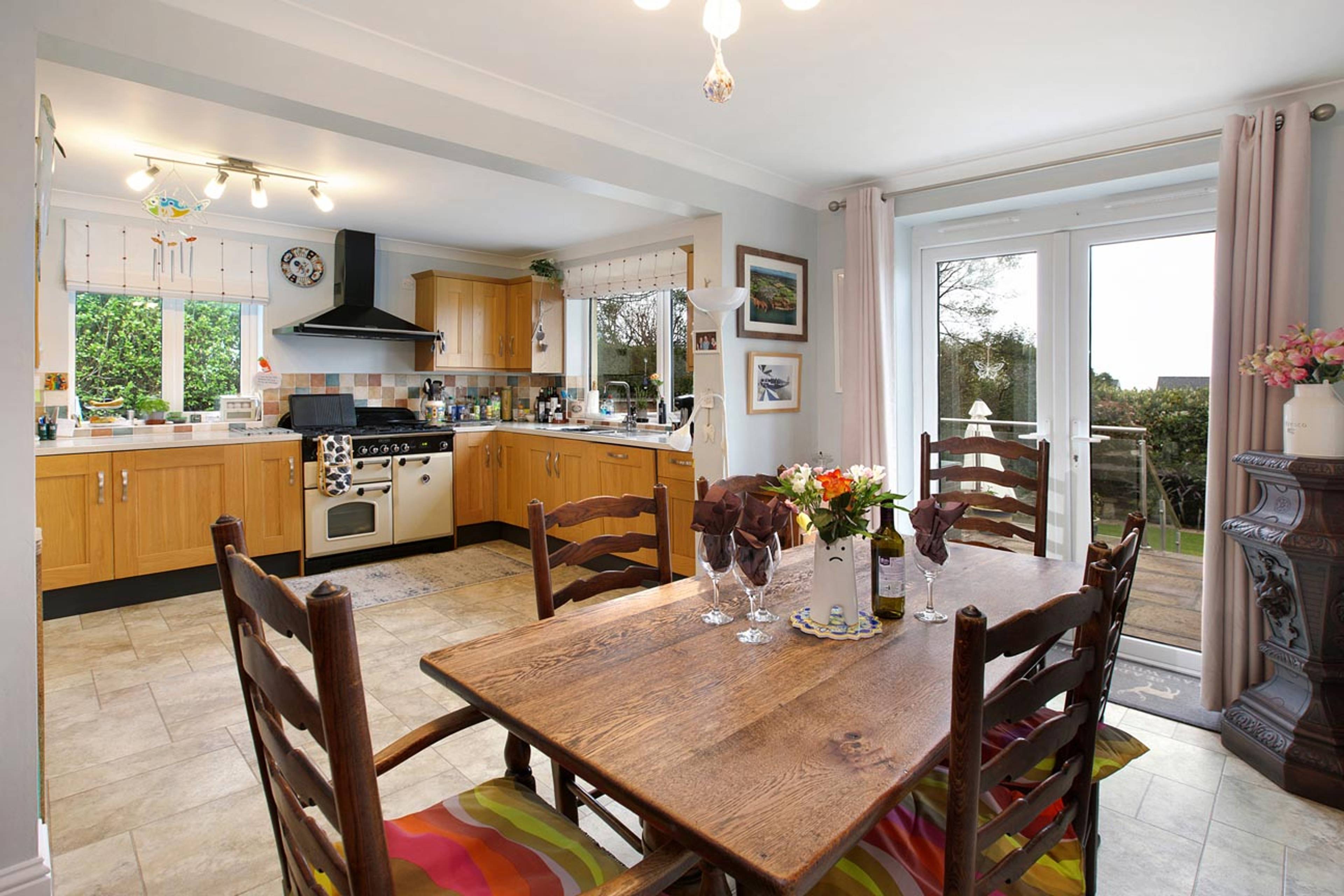 4 Ash Park Gardens, Dawlish, EX7 - 3