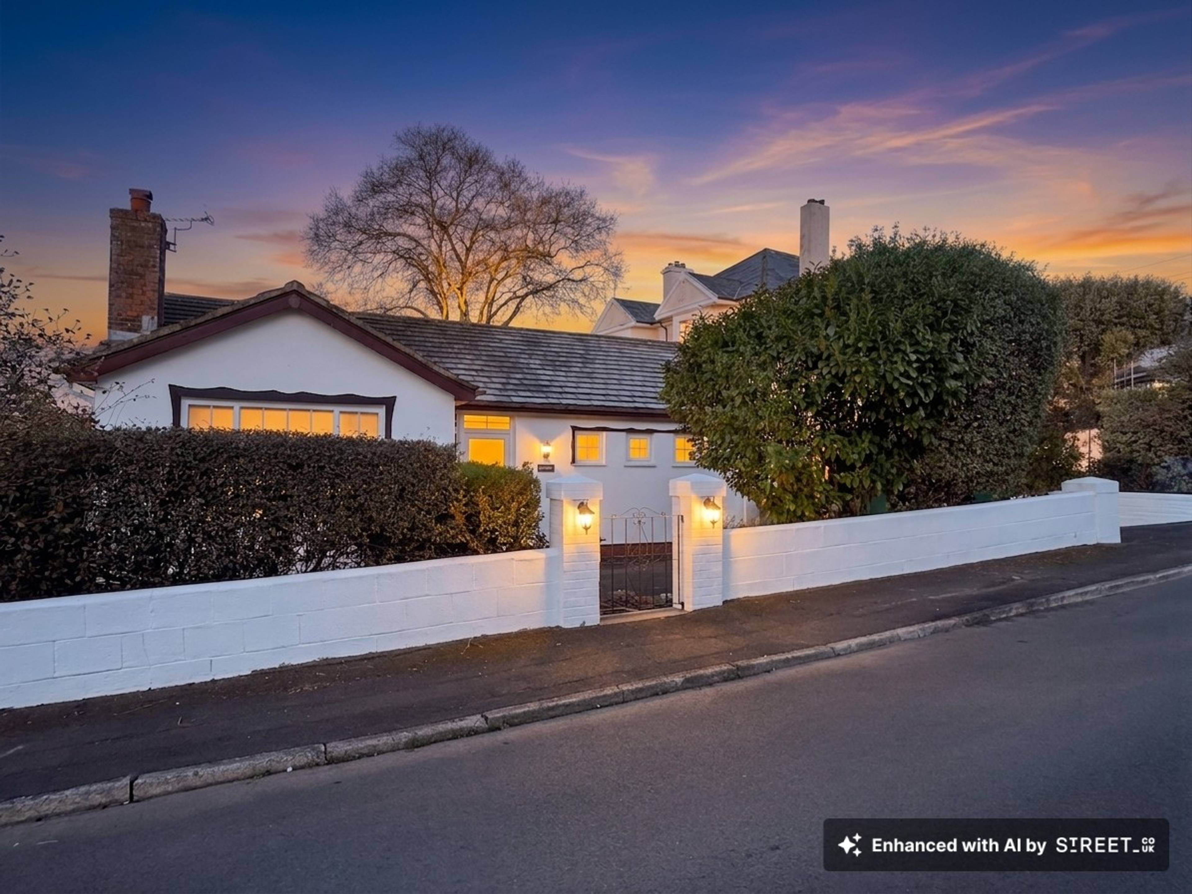 6 Brookfield Drive, Teignmouth, TQ14 - 1