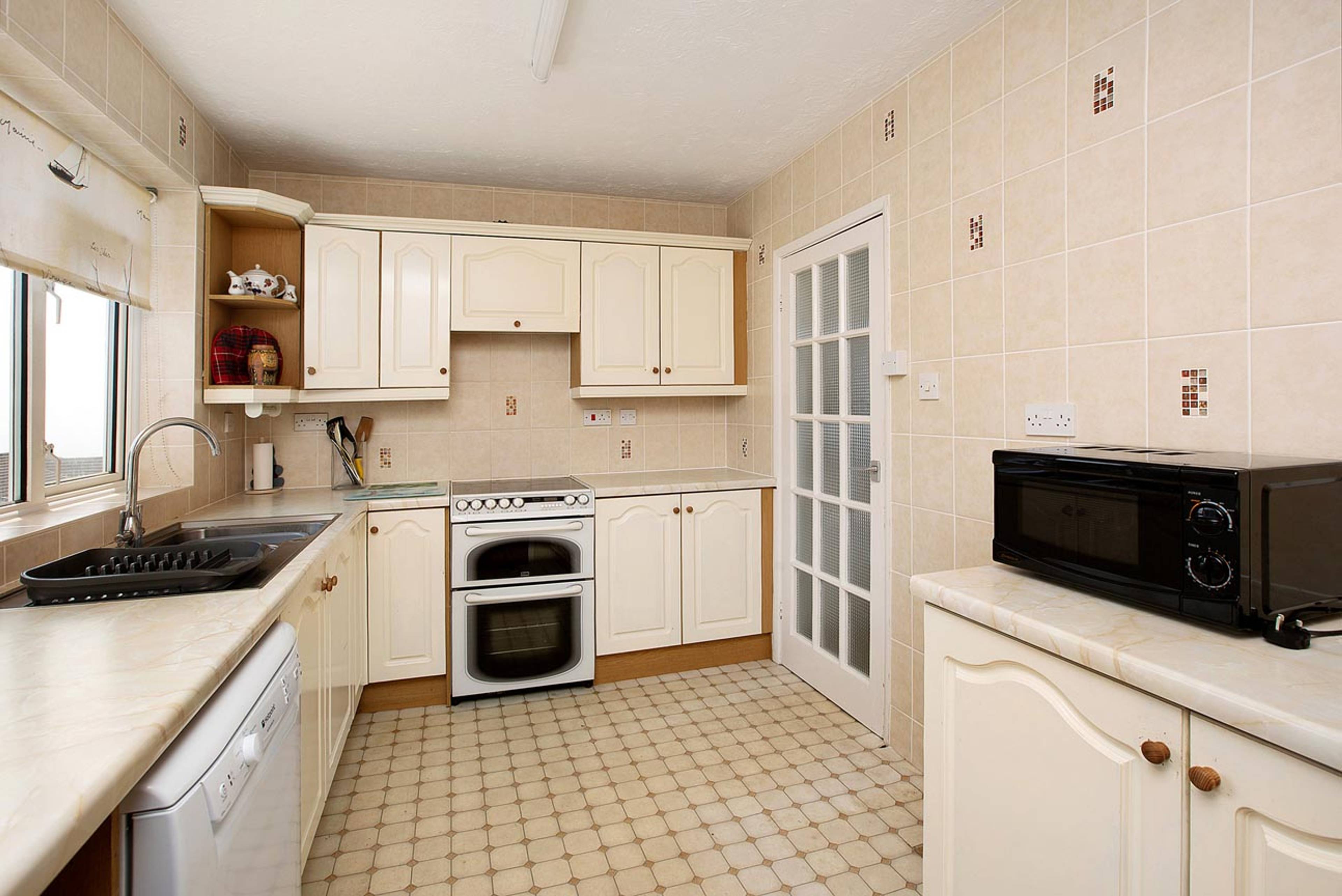 Maudlin Drive, Teignmouth, TQ14 - 5