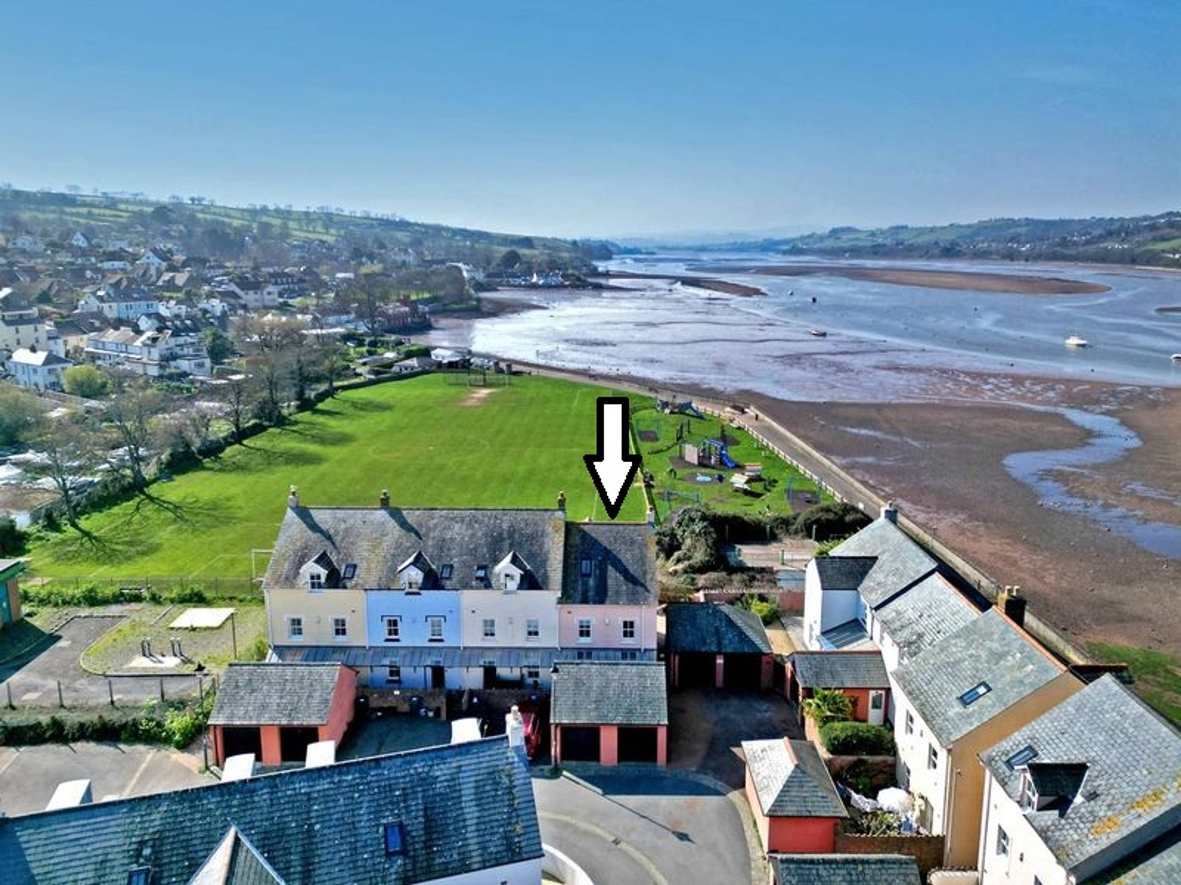 Shoreside, Shaldon, TQ14