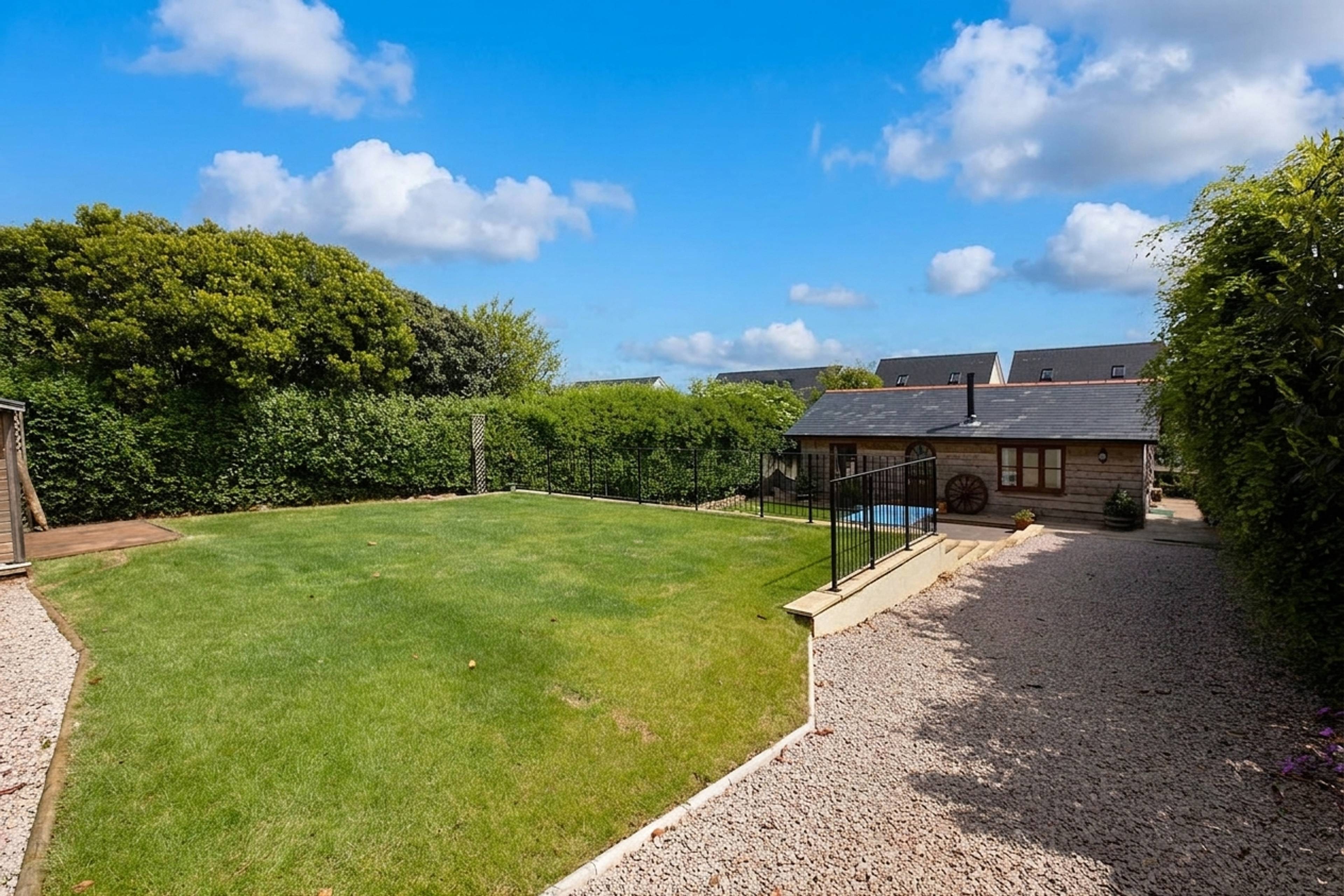 4 Ash Park Gardens, Dawlish, EX7 - 10